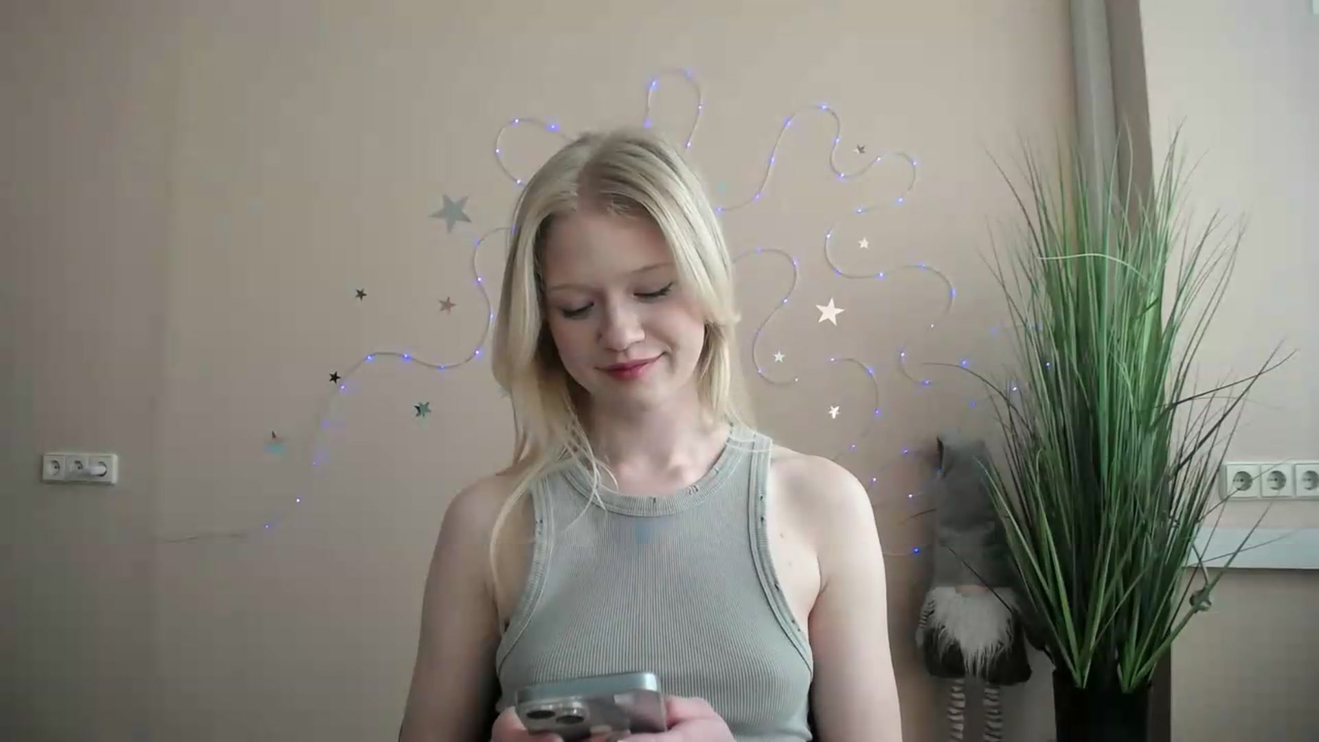 Gallery image thumbnail from Angel_baby's myfreecams stream on, 04/29/2026, 15:33 image 15 of 20