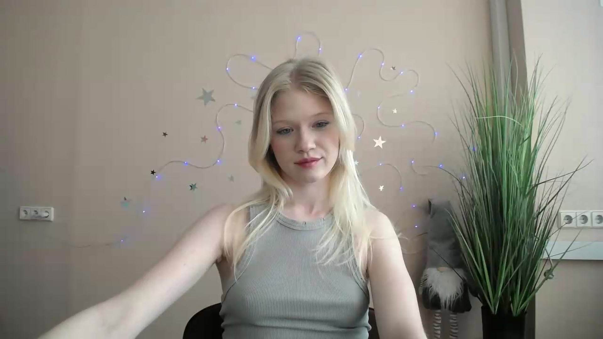 Gallery image thumbnail from Angel_baby's myfreecams stream on, 04/29/2026, 15:33 image 14 of 20