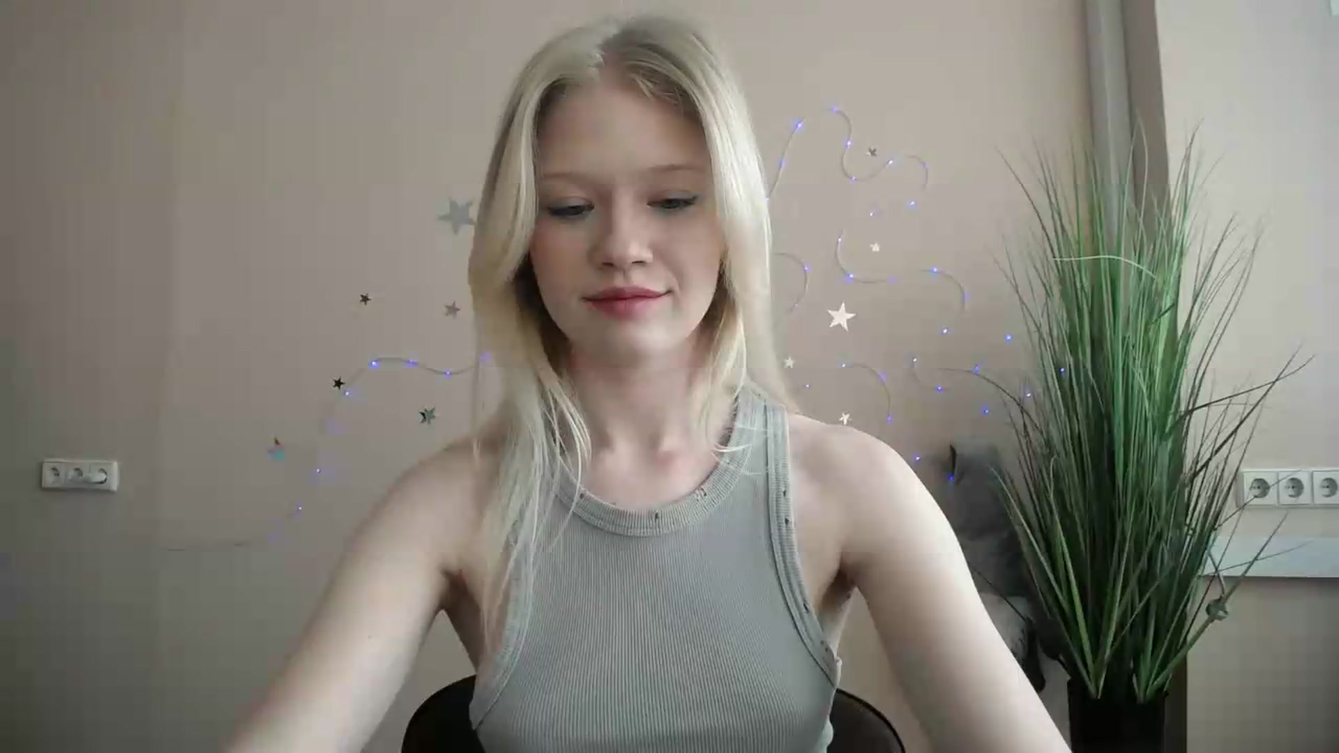 Gallery image thumbnail from Angel_baby's myfreecams stream on, 04/29/2026, 15:33 image 4 of 20