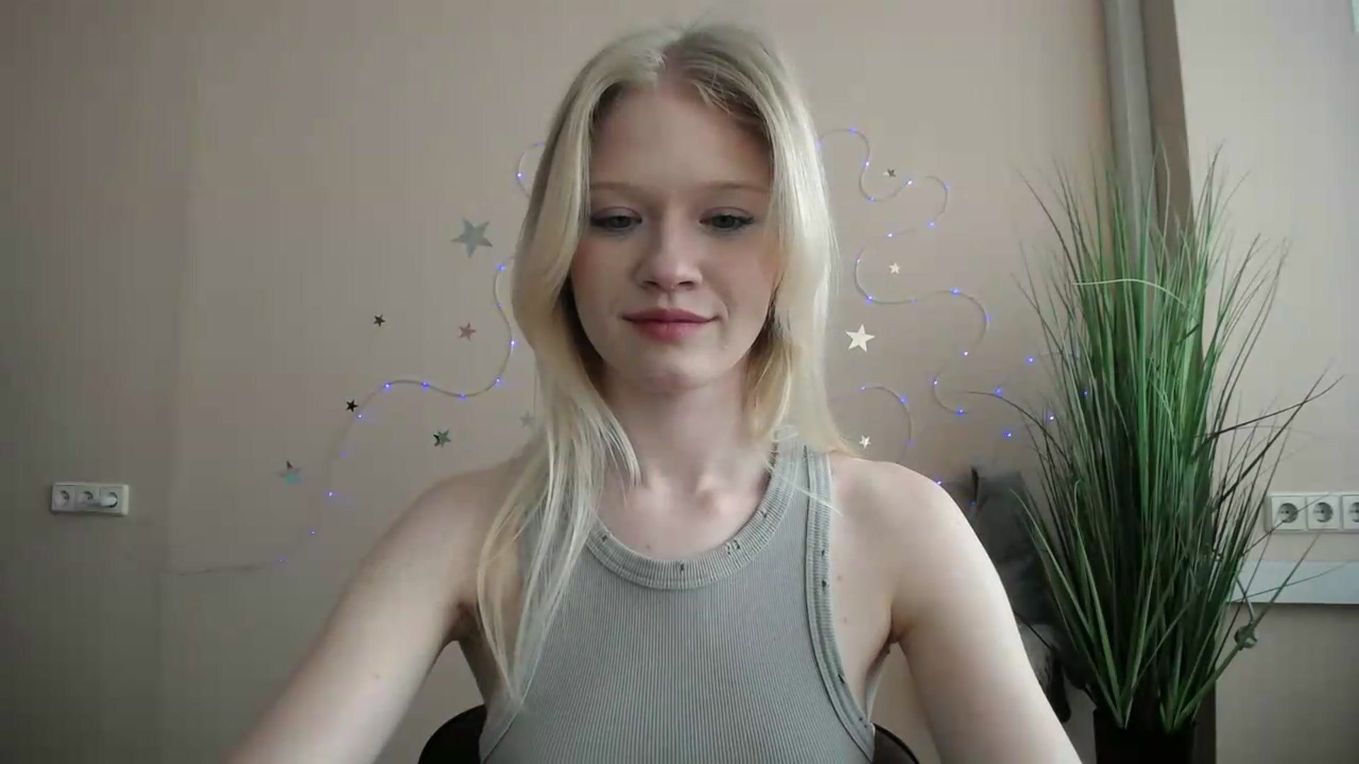 Gallery image thumbnail from Angel_baby's myfreecams stream on, 04/29/2026, 15:33 image 18 of 20