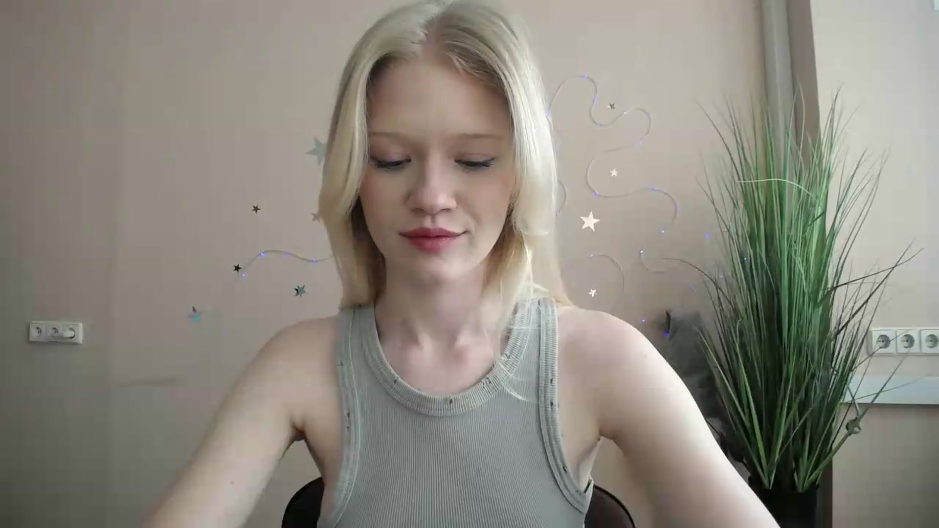Gallery image thumbnail from Angel_baby's myfreecams stream on, 04/29/2026, 15:33 image 5 of 20