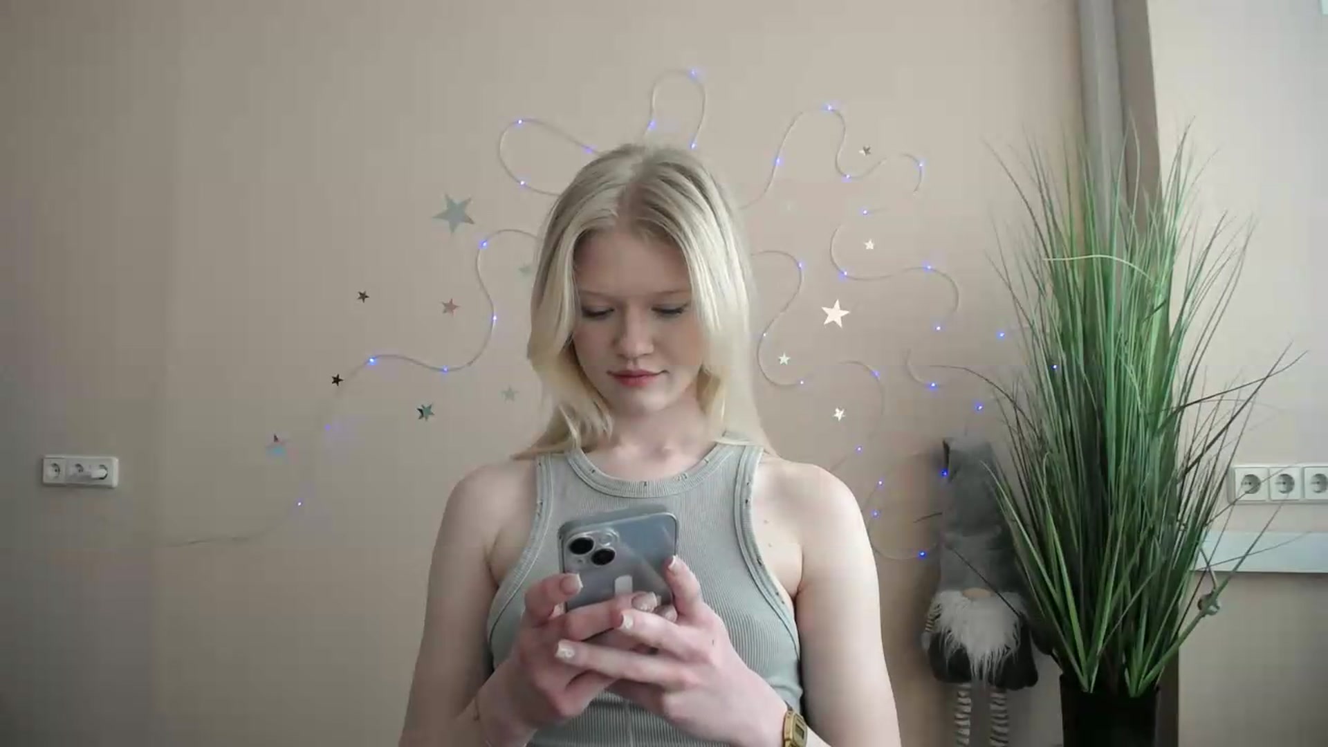 Gallery image thumbnail from Angel_baby's myfreecams stream on, 04/29/2026, 15:33 image 9 of 20