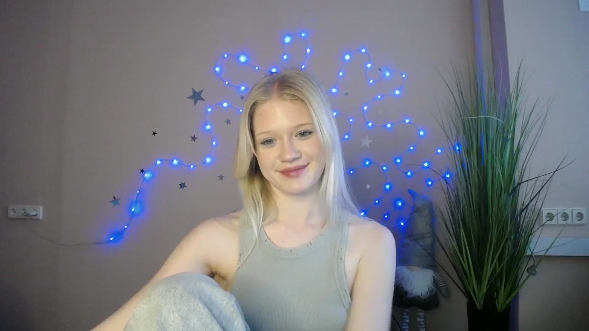 Gallery image thumbnail from Angel_baby's myfreecams stream on, 04/29/2026, 17:36 image 6 of 20