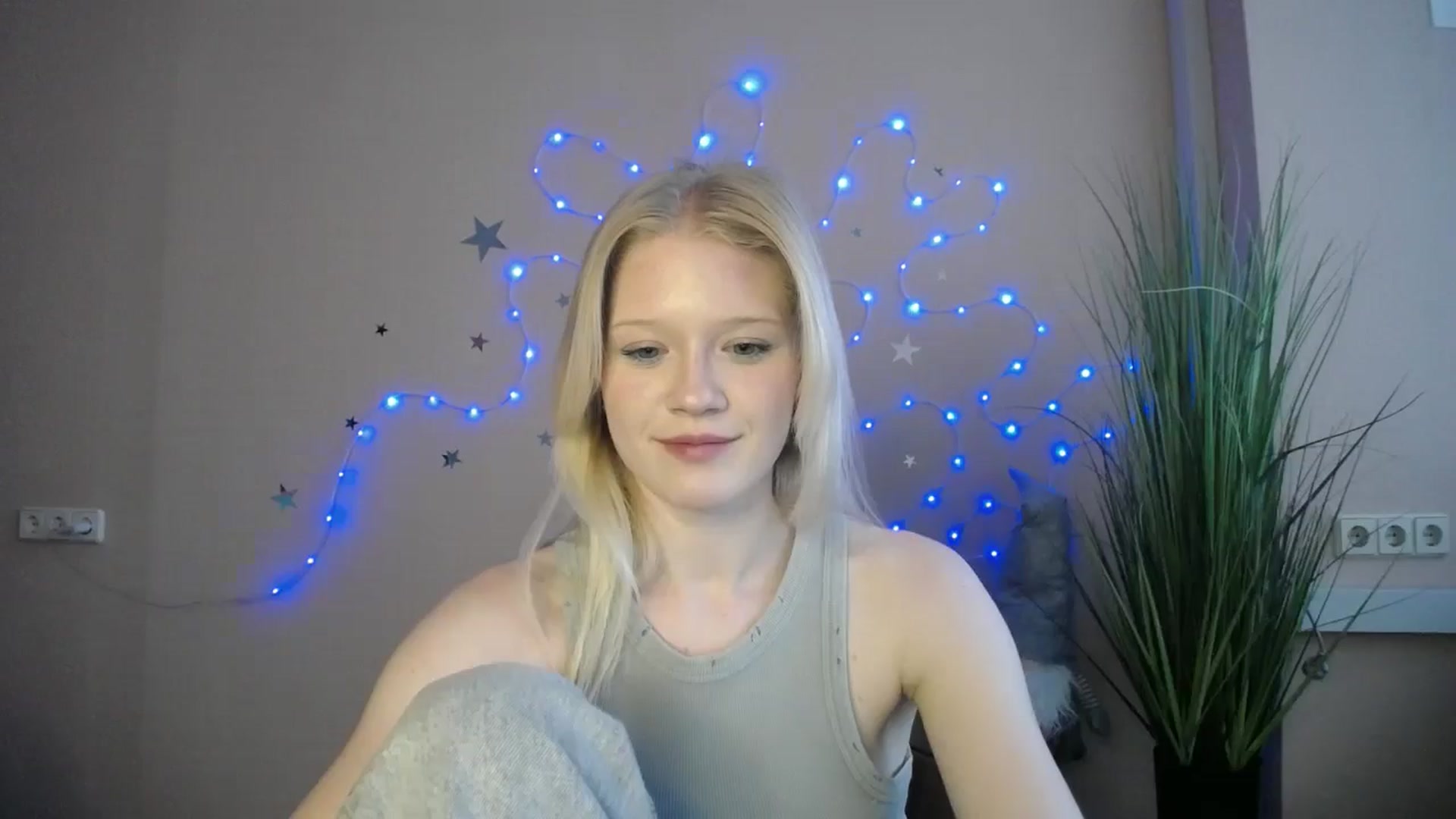 Gallery image thumbnail from Angel_baby's myfreecams stream on, 04/29/2026, 17:36 image 3 of 20