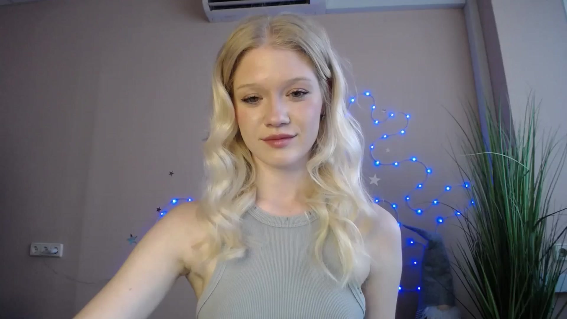 Gallery image thumbnail from Angel_baby's myfreecams stream on, 05/02/2026, 16:57 image 18 of 20