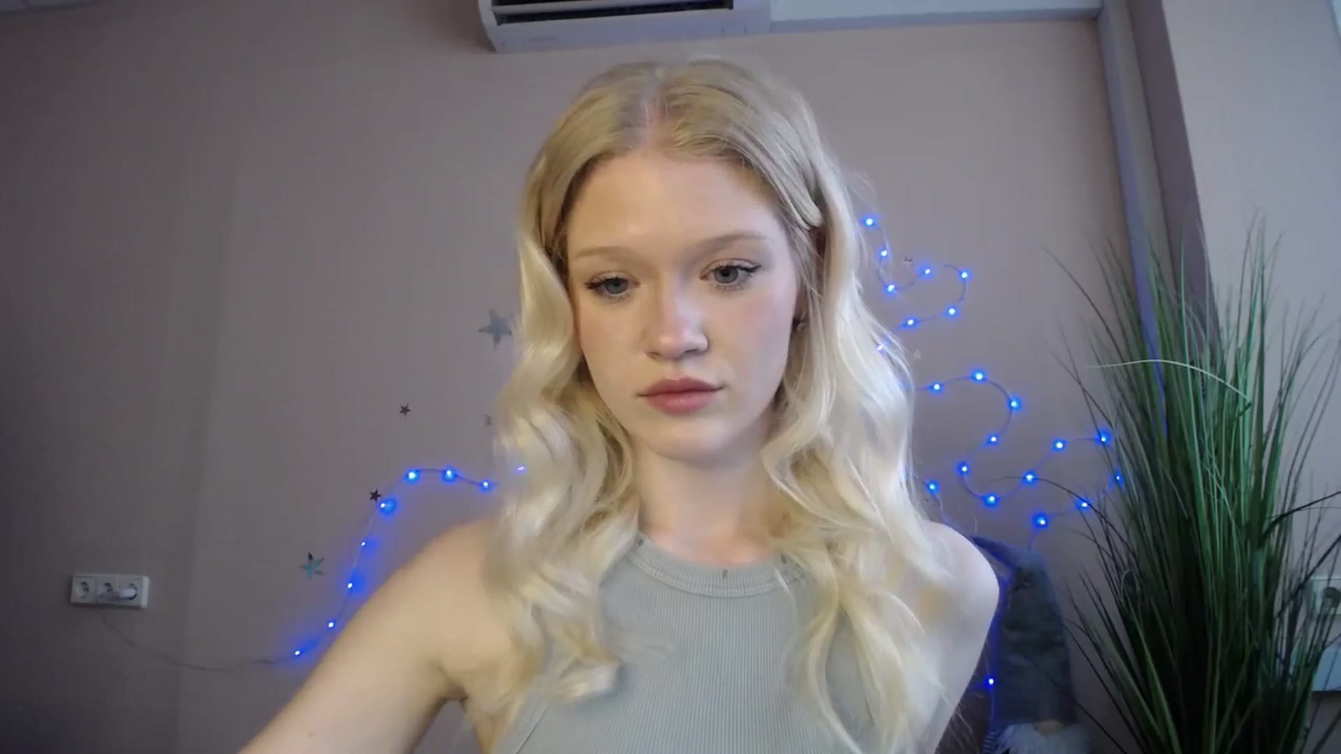 Gallery image thumbnail from Angel_baby's myfreecams stream on, 05/02/2026, 16:57 image 13 of 20