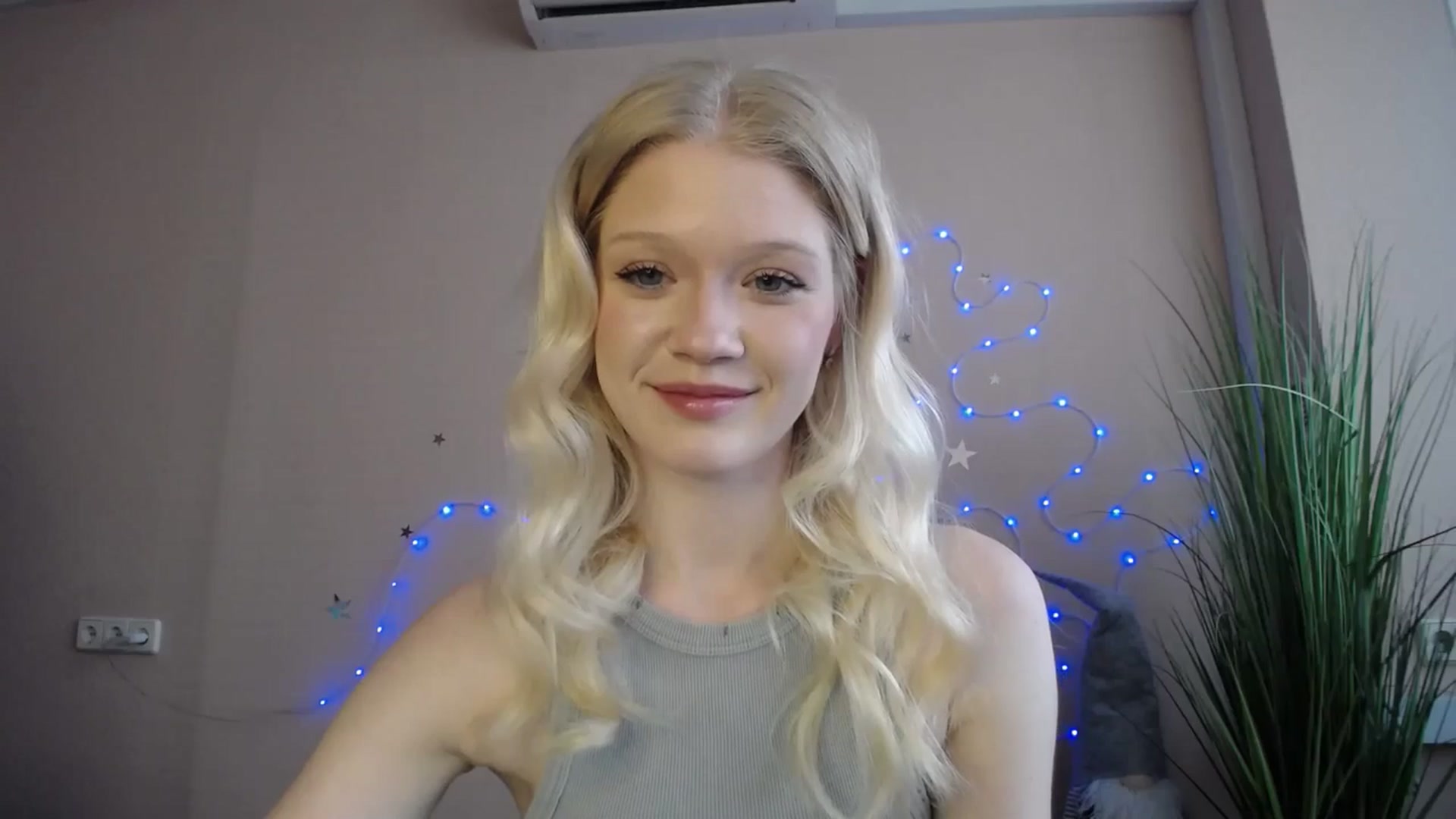 Gallery image thumbnail from Angel_baby's myfreecams stream on, 05/02/2026, 16:57 image 3 of 20