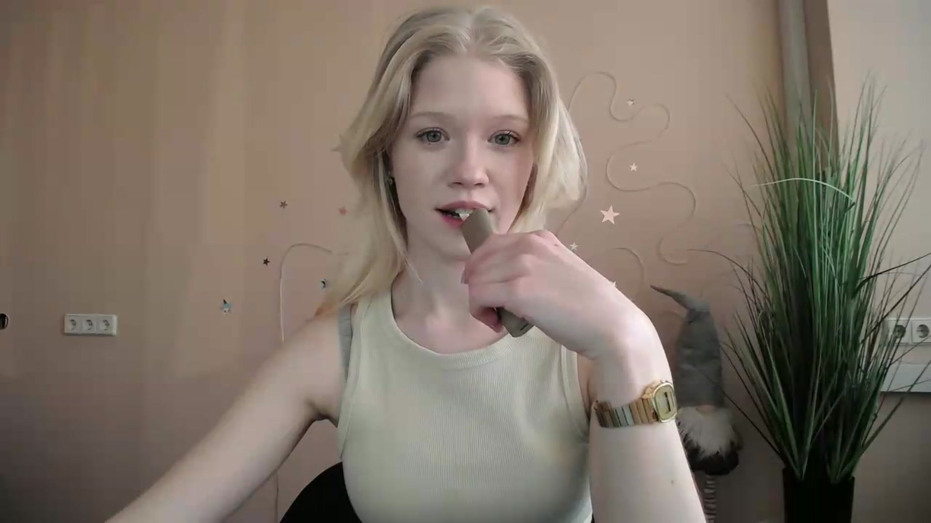 Gallery image thumbnail from Angel_baby's myfreecams stream on, 05/04/2026, 17:24 image 5 of 20