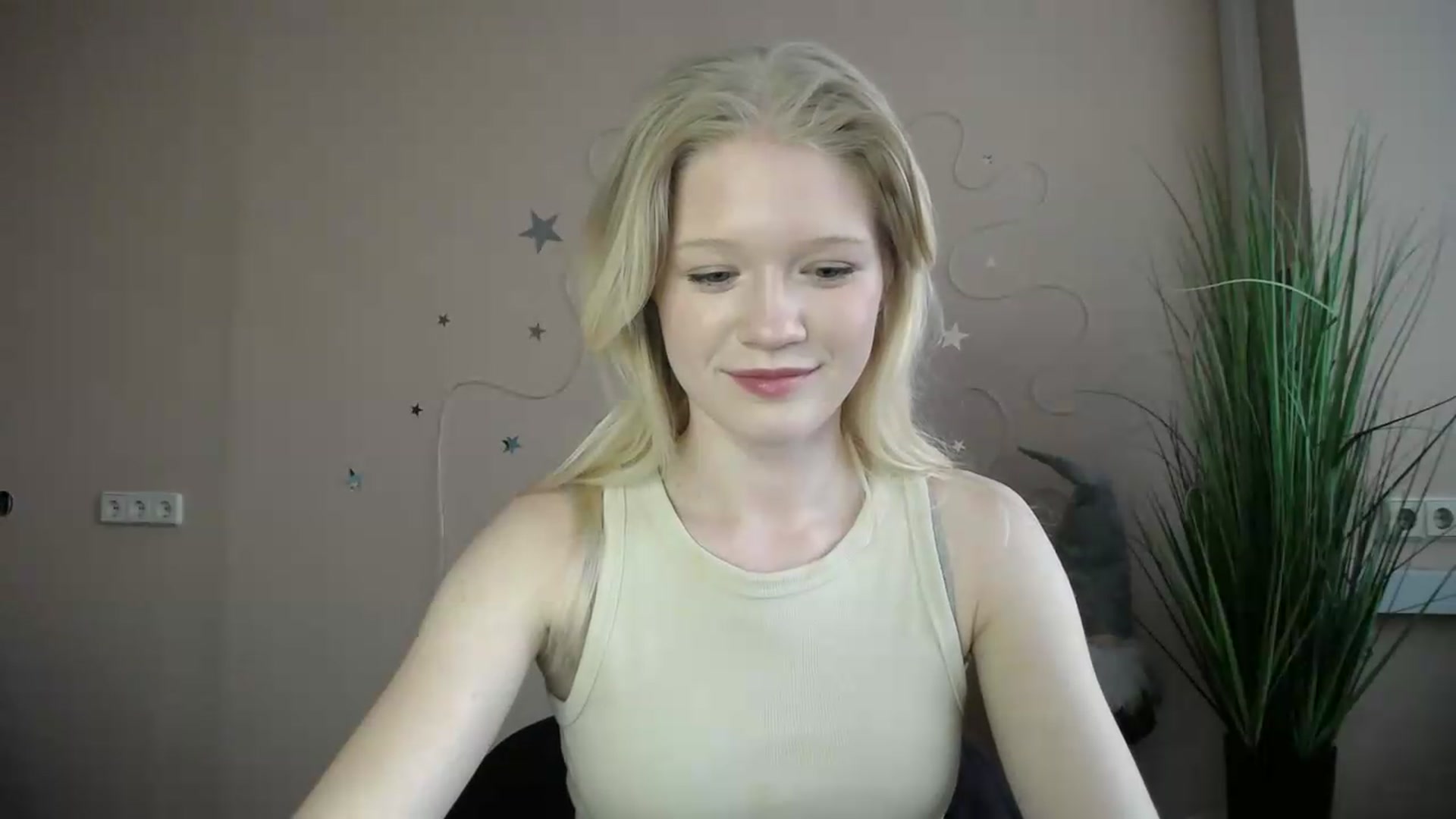 Gallery image thumbnail from Angel_baby's myfreecams stream on, 05/04/2026, 17:24 image 14 of 20