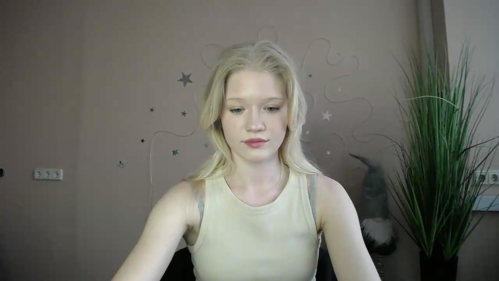 Gallery image thumbnail from Angel_baby's myfreecams stream on, 05/04/2026, 17:24 image 16 of 20