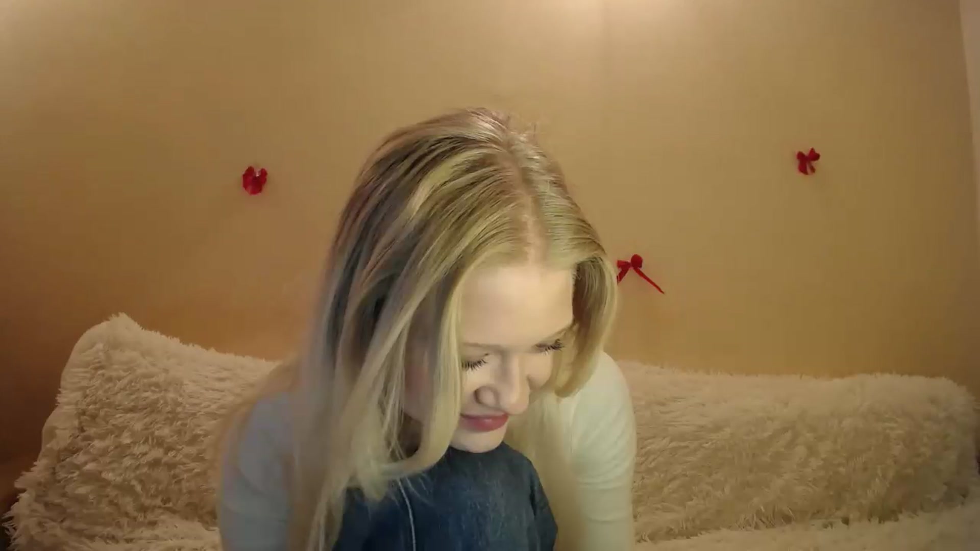 Gallery image thumbnail from Angel_baby's myfreecams stream on, 05/11/2026, 22:27 image 17 of 20
