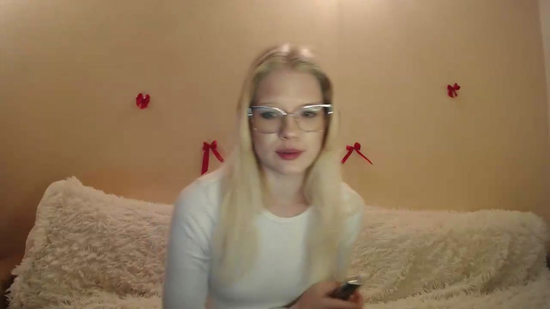 Gallery image thumbnail from Angel_baby's myfreecams stream on, 05/11/2026, 23:05 image 16 of 20