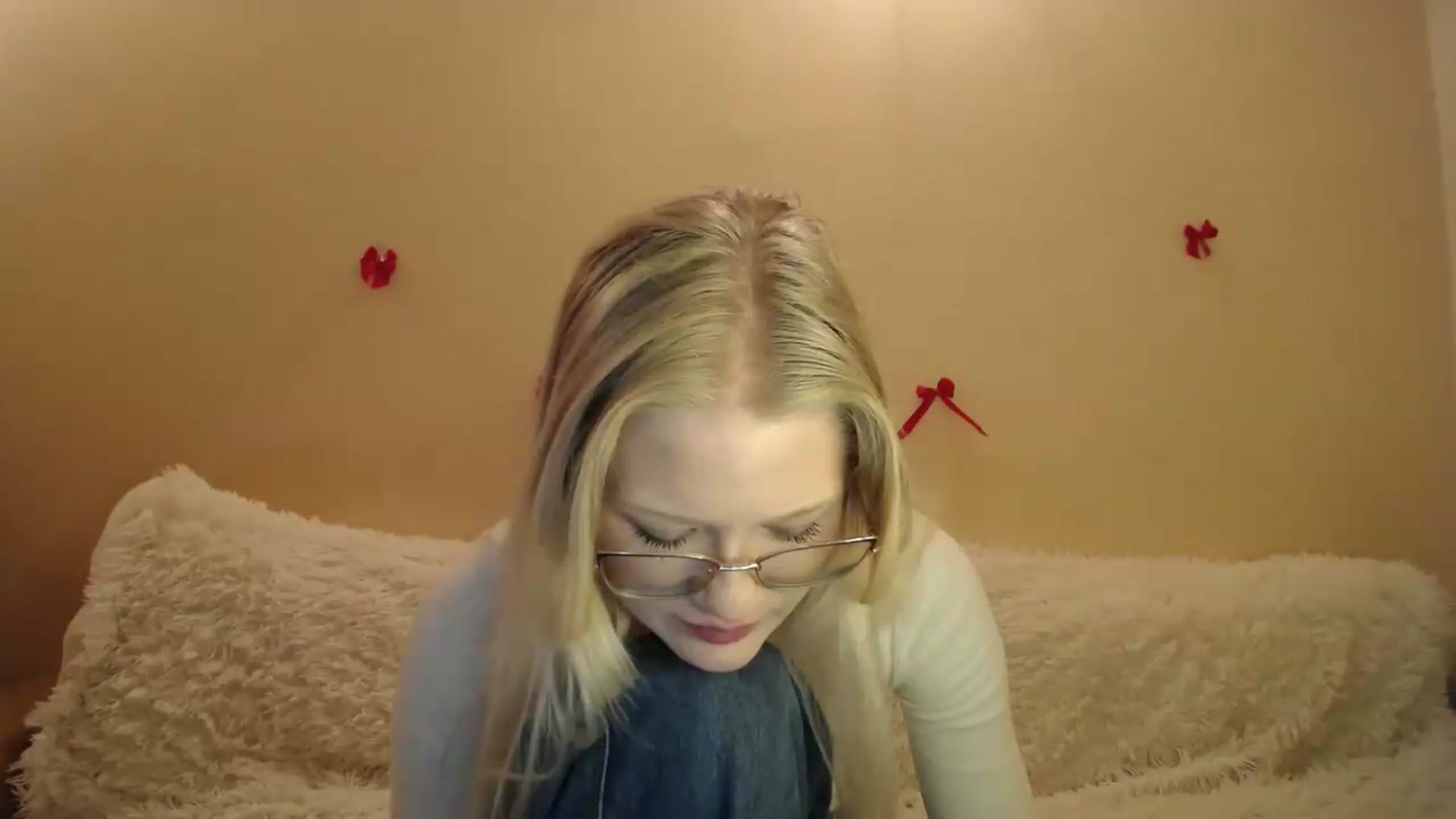 Gallery image thumbnail from Angel_baby's myfreecams stream on, 05/11/2026, 23:05 image 10 of 20