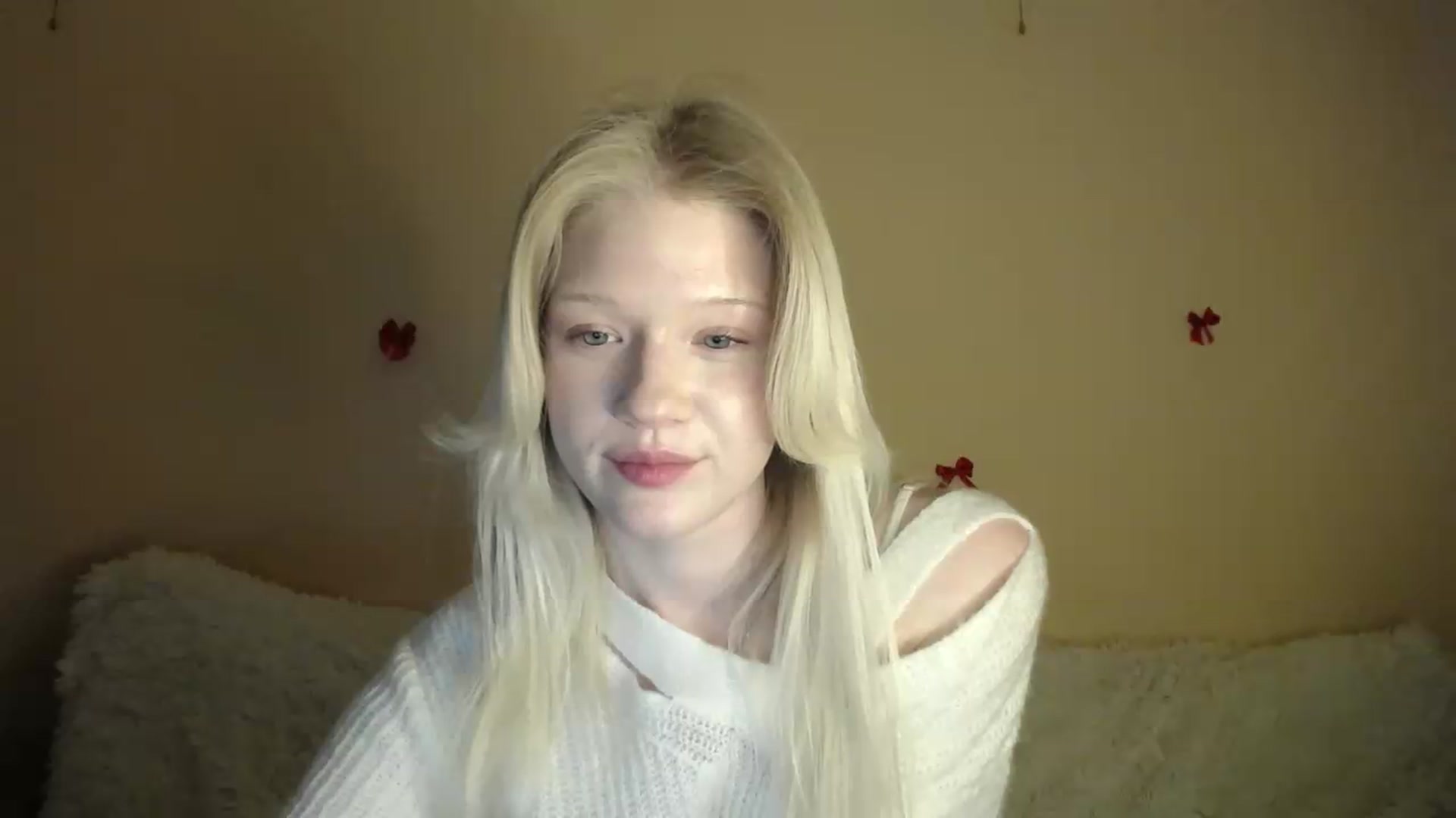 Gallery image thumbnail from Angel_baby's myfreecams stream on, 05/16/2026, 19:13 image 4 of 20