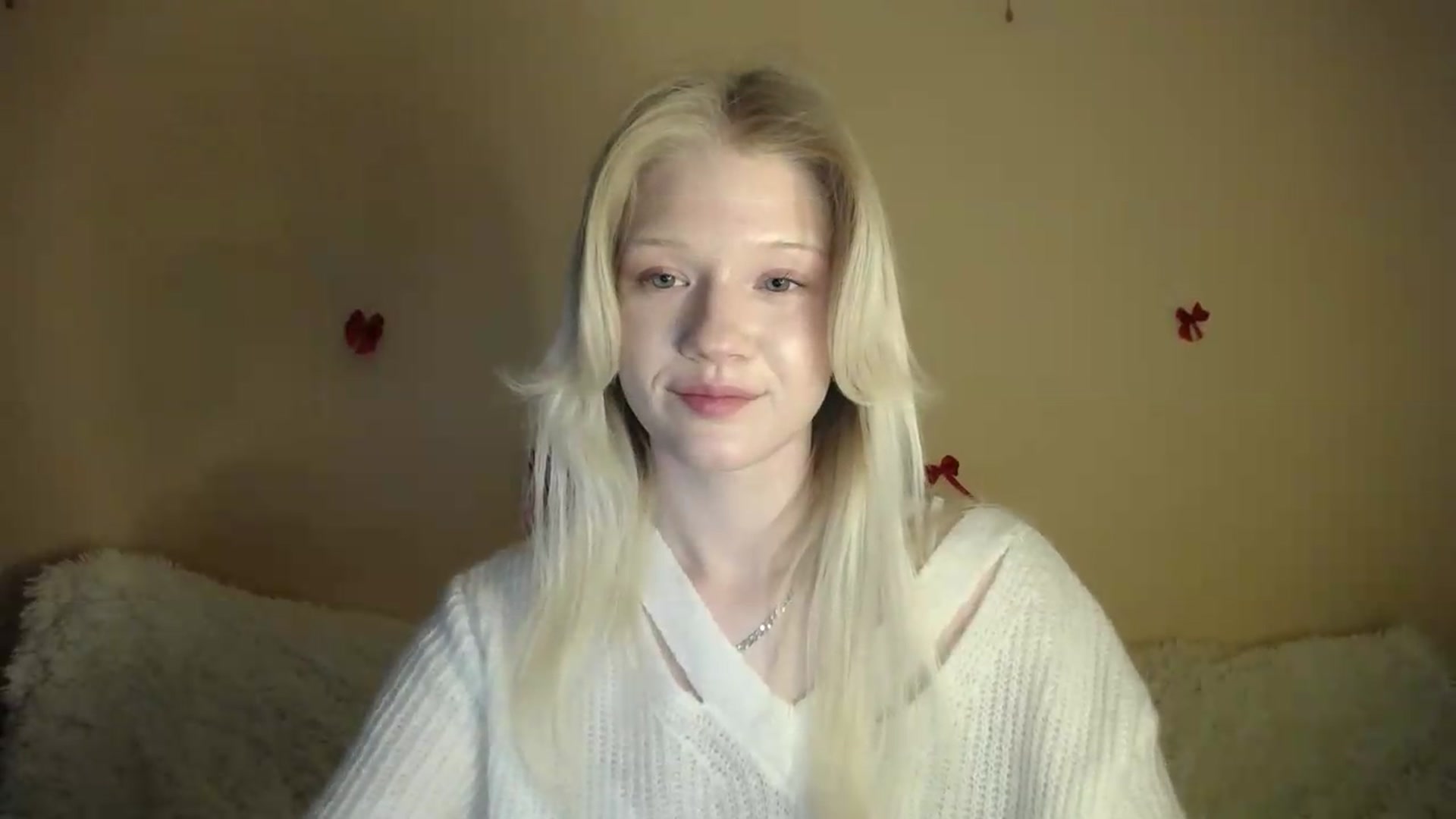Gallery image thumbnail from Angel_baby's myfreecams stream on, 05/16/2026, 19:13 image 7 of 20