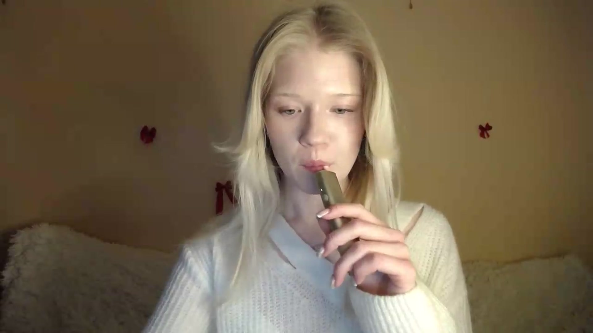 Gallery image thumbnail from Angel_baby's myfreecams stream on, 05/16/2026, 19:13 image 11 of 20