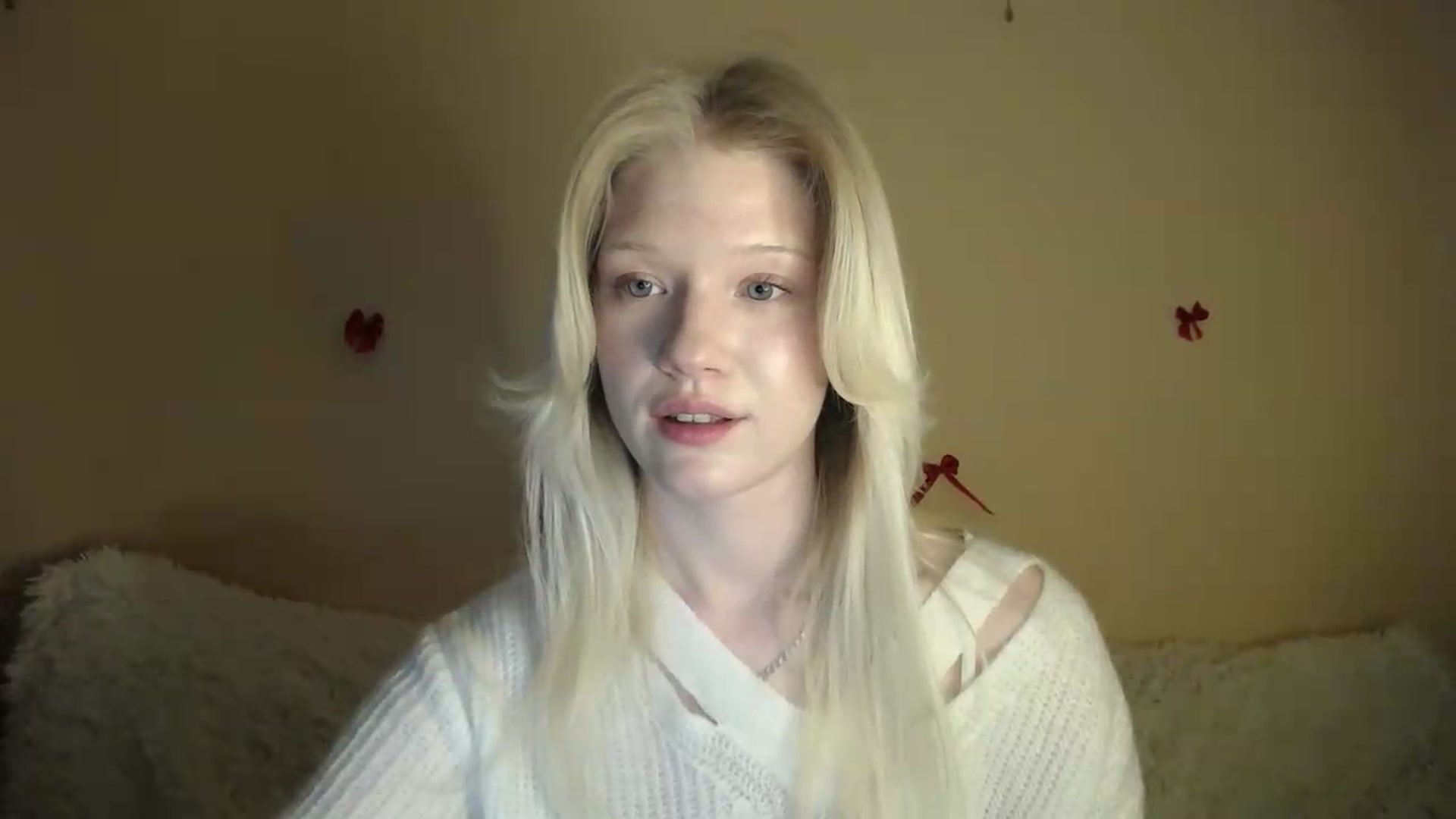 Gallery image thumbnail from Angel_baby's myfreecams stream on, 05/16/2026, 19:13 image 17 of 20