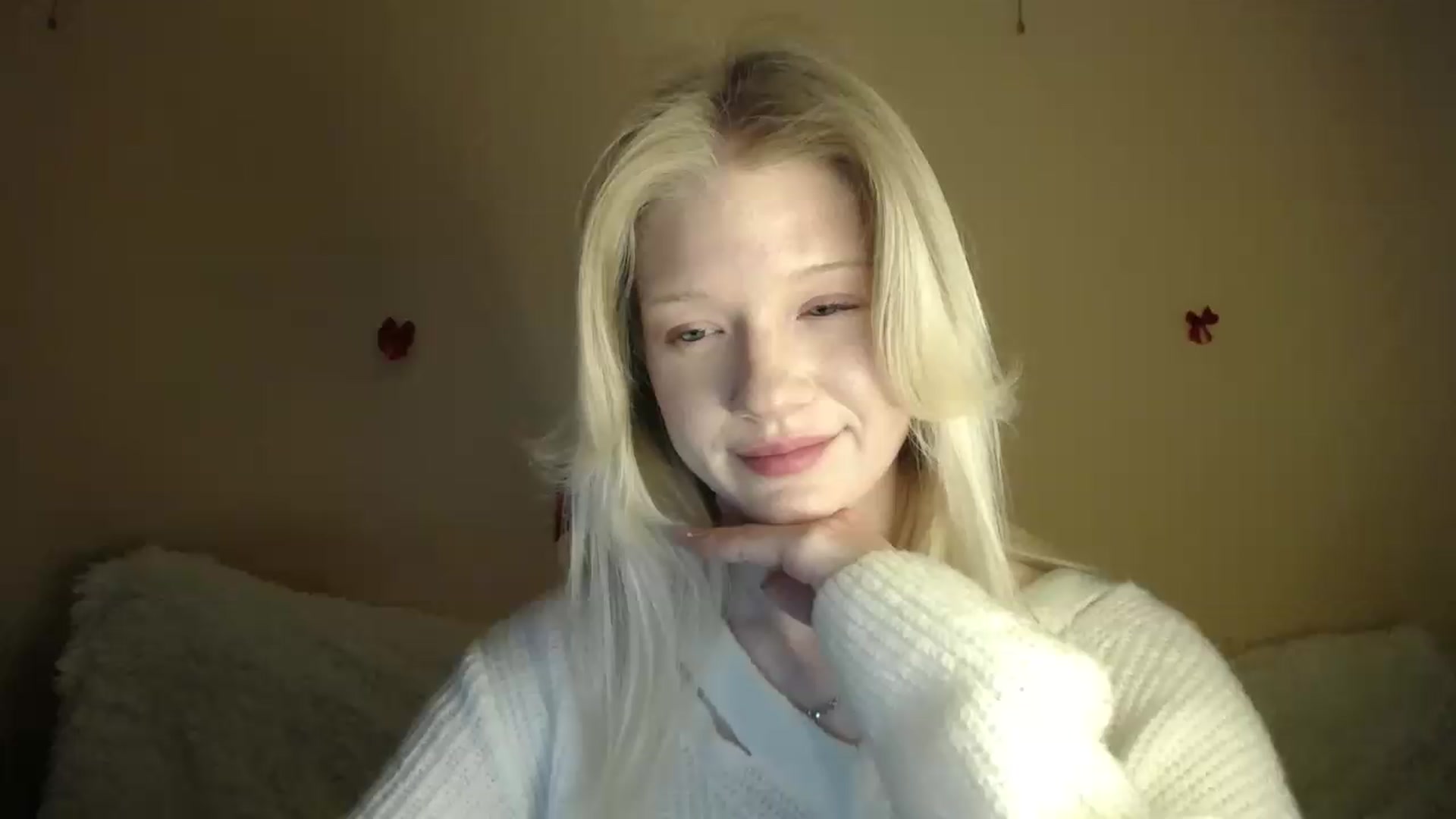 Gallery image thumbnail from Angel_baby's myfreecams stream on, 05/16/2026, 19:13 image 1 of 20