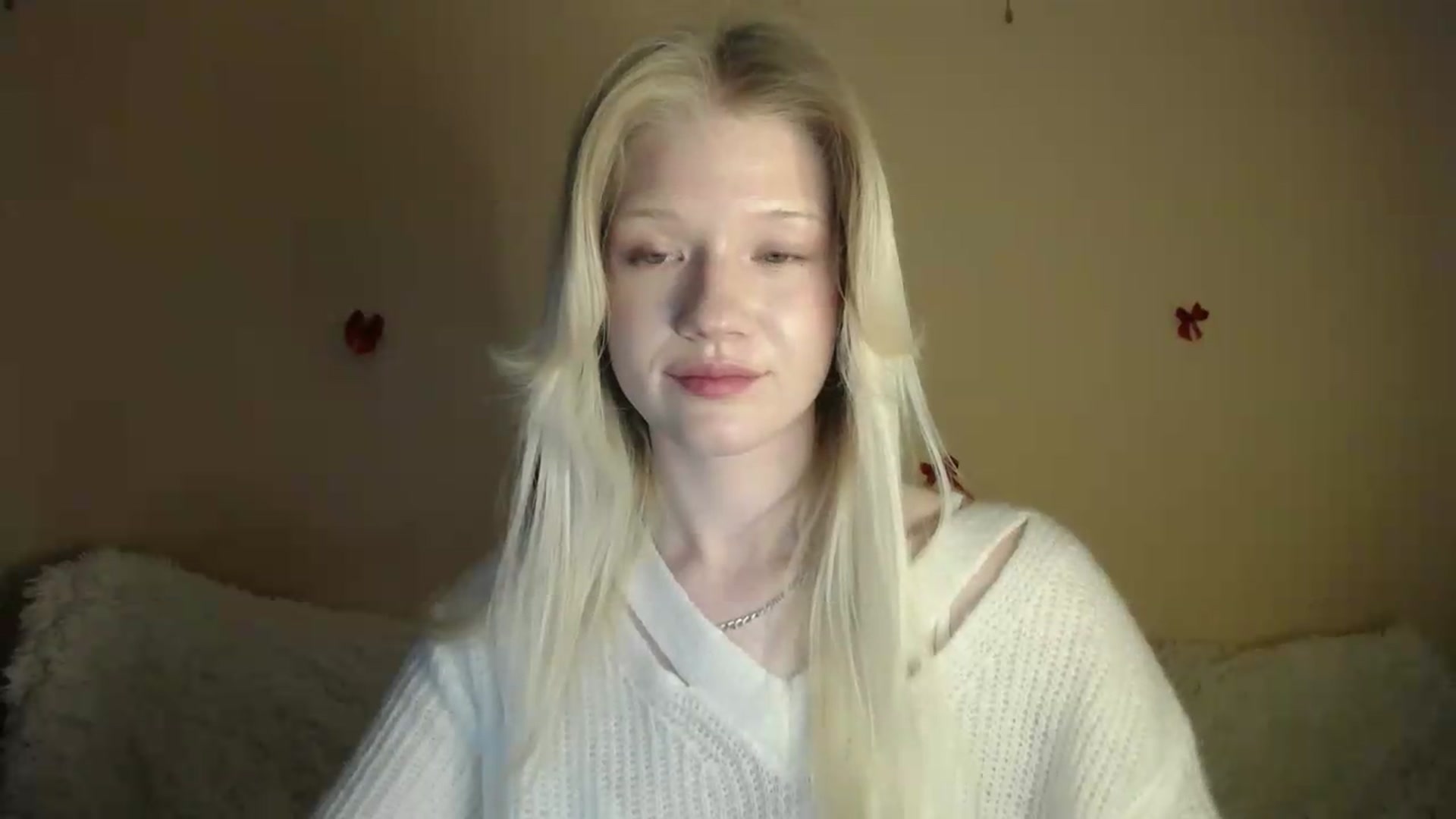 Gallery image thumbnail from Angel_baby's myfreecams stream on, 05/16/2026, 19:13 image 12 of 20