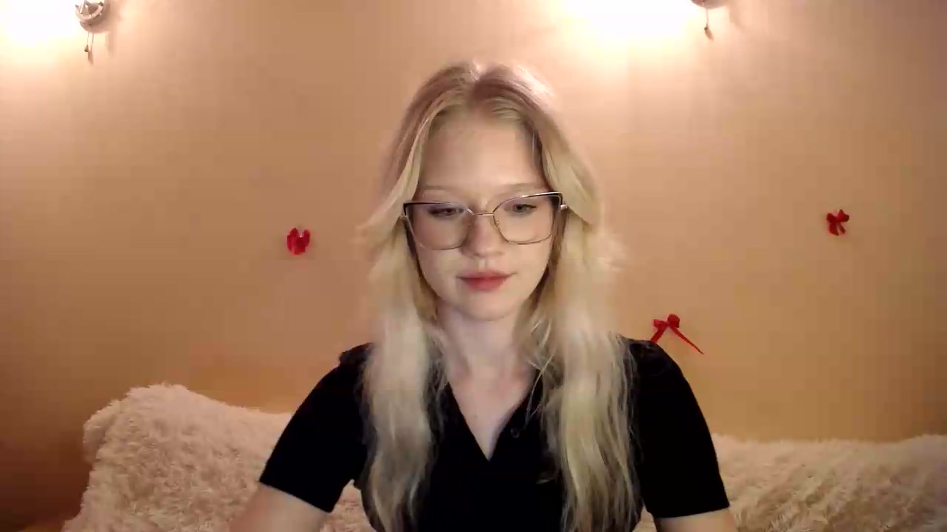Gallery image thumbnail from Angel_baby's myfreecams stream on, 05/18/2026, 20:14 image 2 of 20