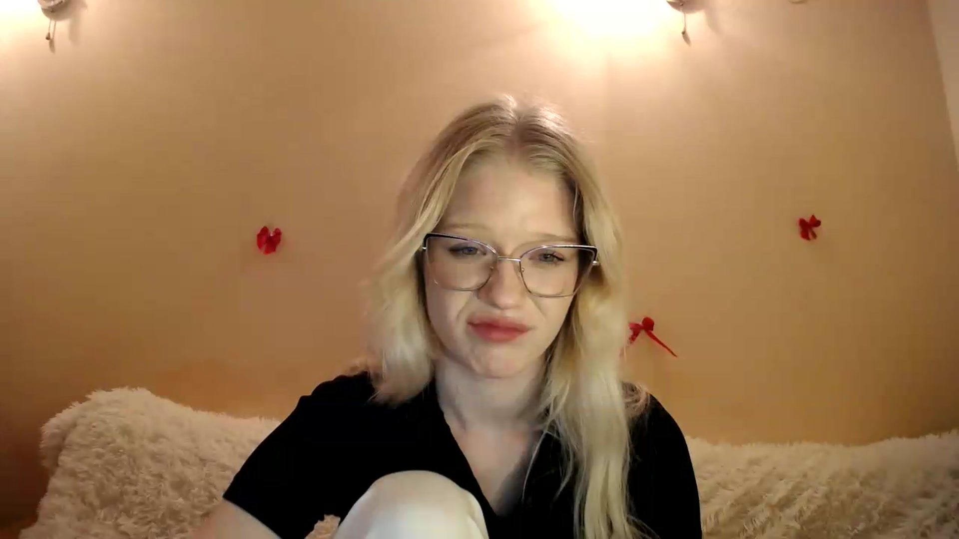 Gallery image thumbnail from Angel_baby's myfreecams stream on, 05/18/2026, 20:14 image 4 of 20