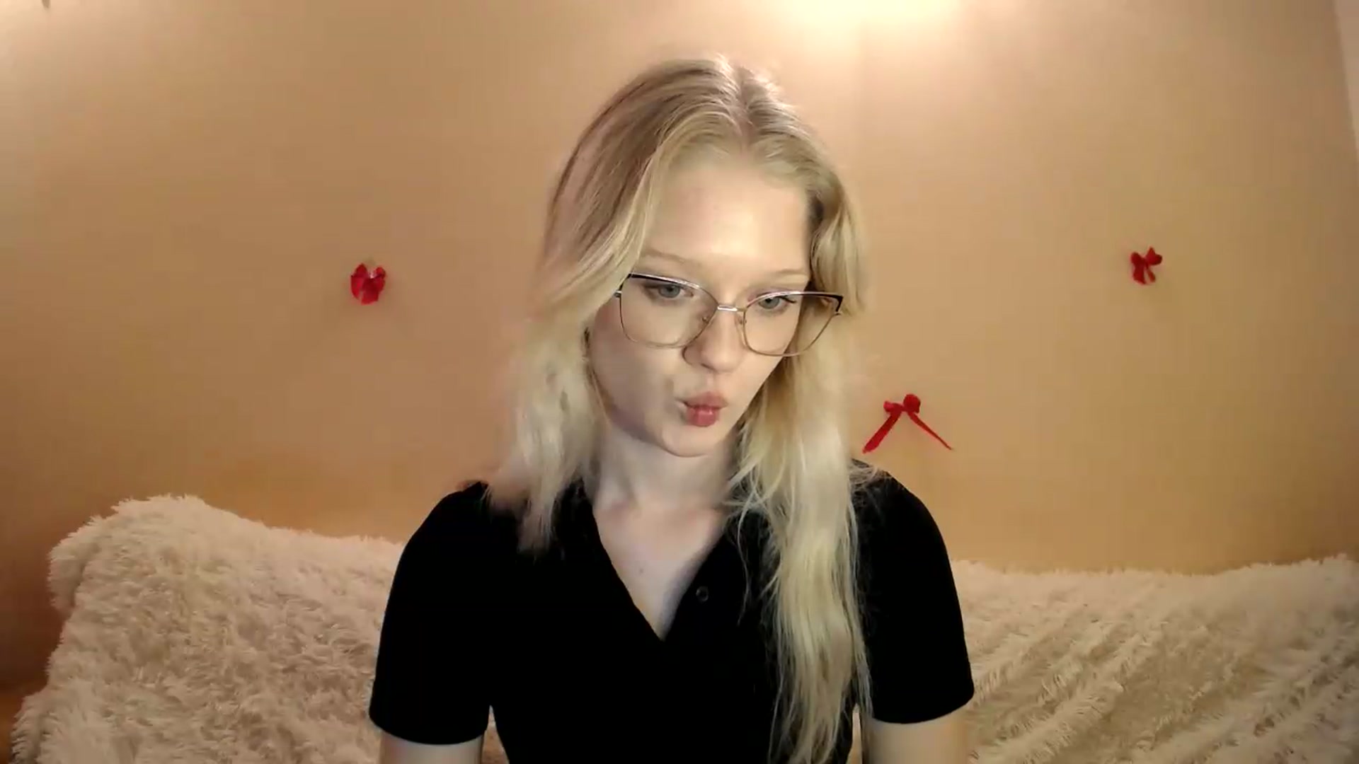 Gallery image thumbnail from Angel_baby's myfreecams stream on, 05/18/2026, 20:14 image 6 of 20