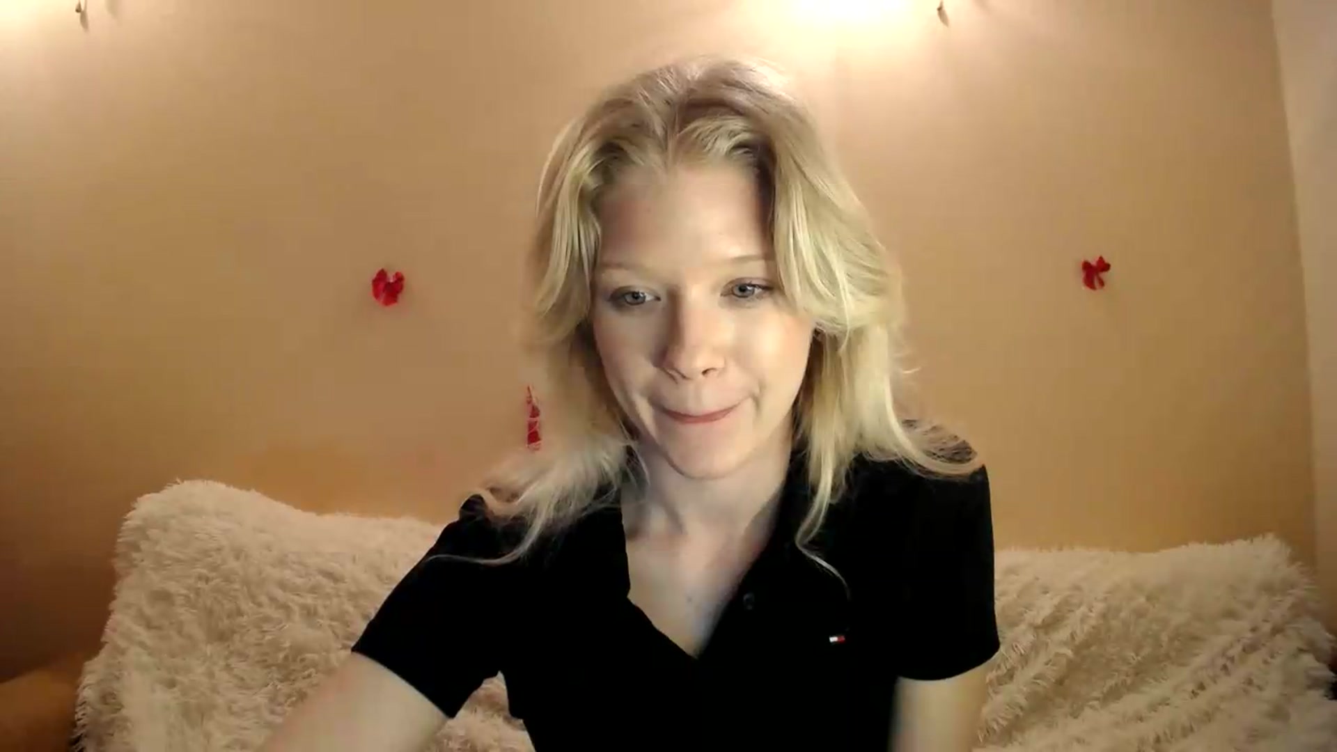 Gallery image thumbnail from Angel_baby's myfreecams stream on, 05/18/2026, 20:42 image 16 of 20