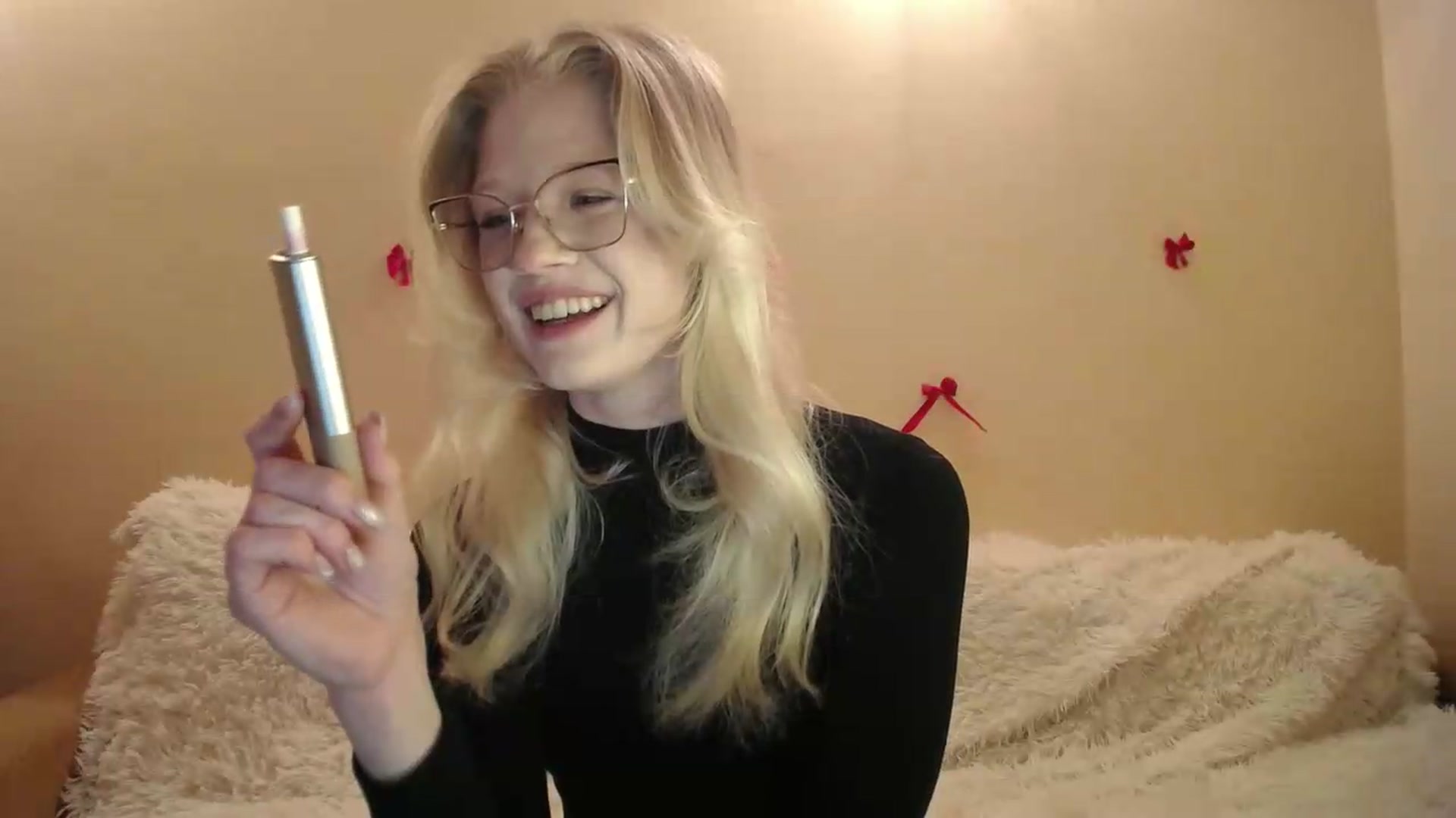 Gallery image thumbnail from Angel_baby's myfreecams stream on, 05/21/2026, 19:04 image 18 of 20