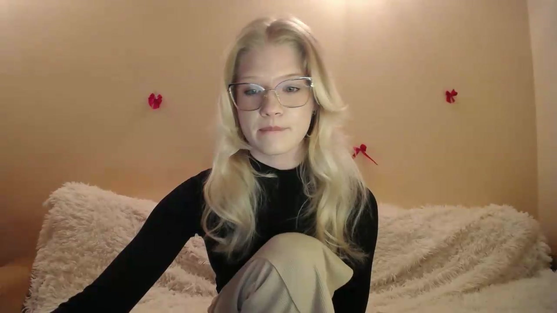 Gallery image thumbnail from Angel_baby's myfreecams stream on, 05/21/2026, 19:04 image 13 of 20