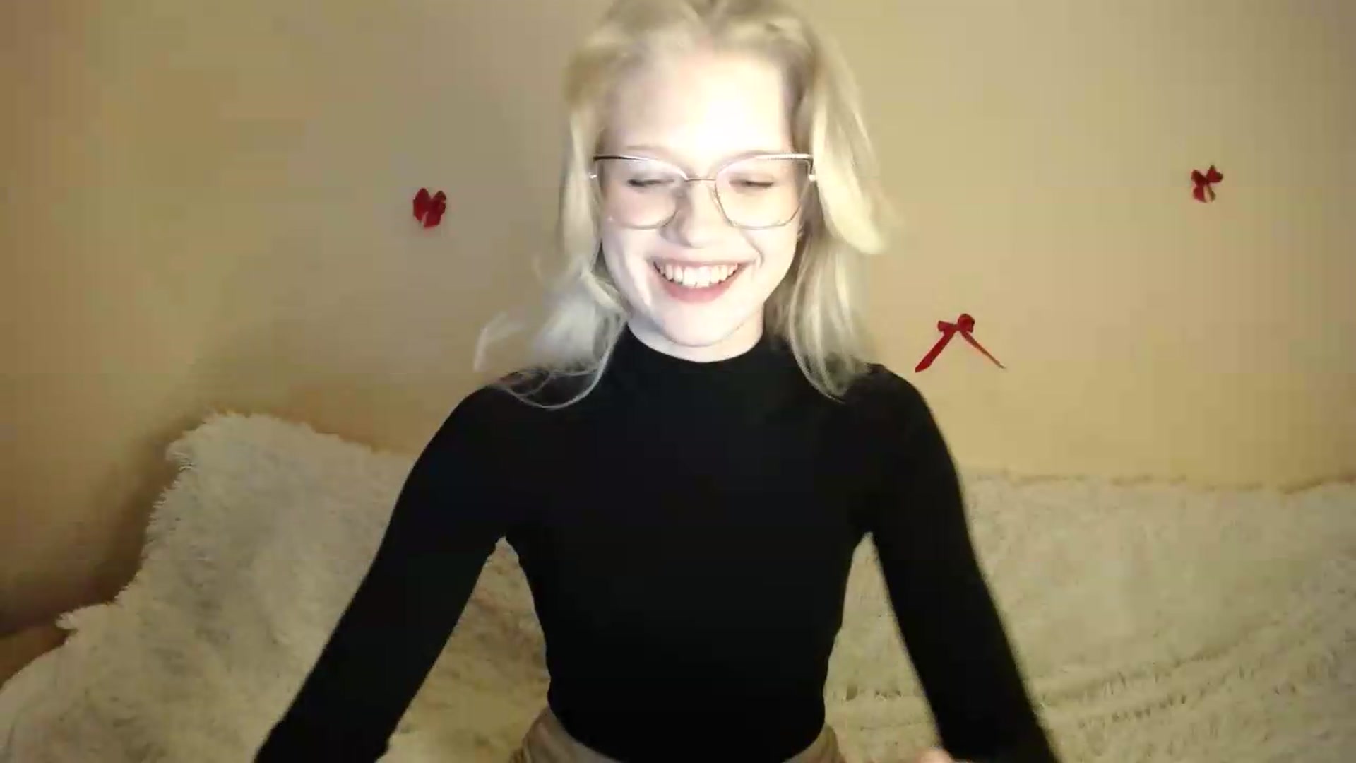 Gallery image thumbnail from Angel_baby's myfreecams stream on, 05/21/2026, 22:17 image 14 of 20