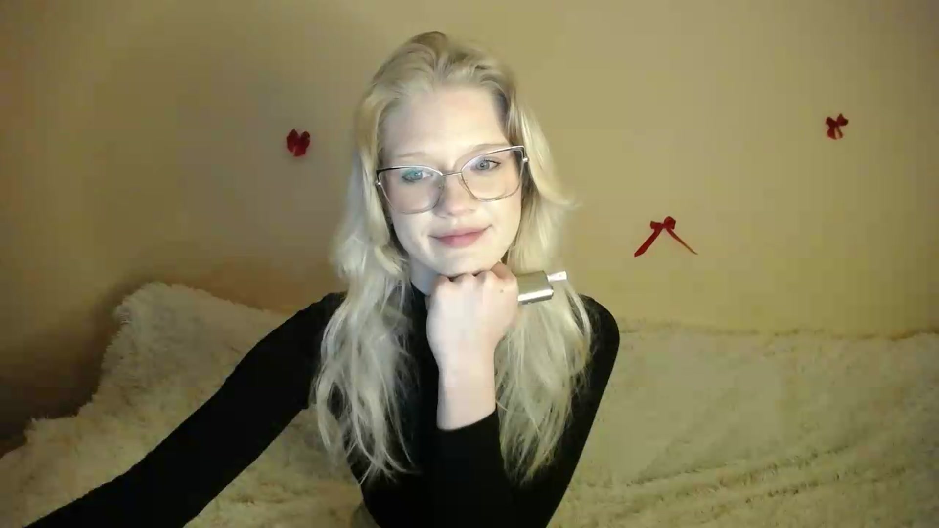 Gallery image thumbnail from Angel_baby's myfreecams stream on, 05/21/2026, 22:17 image 8 of 20