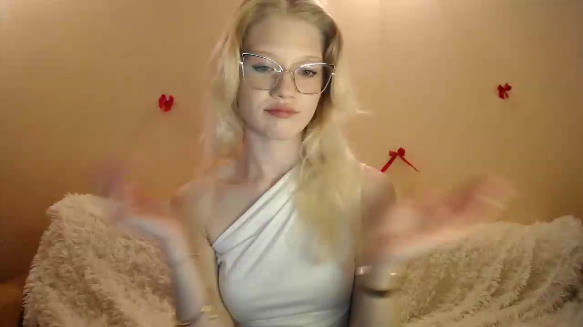 Gallery image thumbnail from Angel_baby's myfreecams stream on, 05/22/2026, 18:35 image 4 of 20