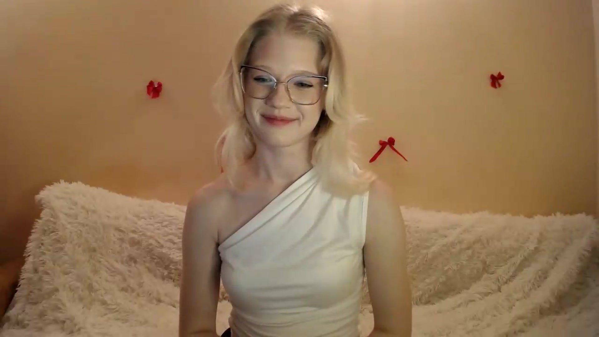 Gallery image thumbnail from Angel_baby's myfreecams stream on, 05/22/2026, 20:35 image 12 of 20