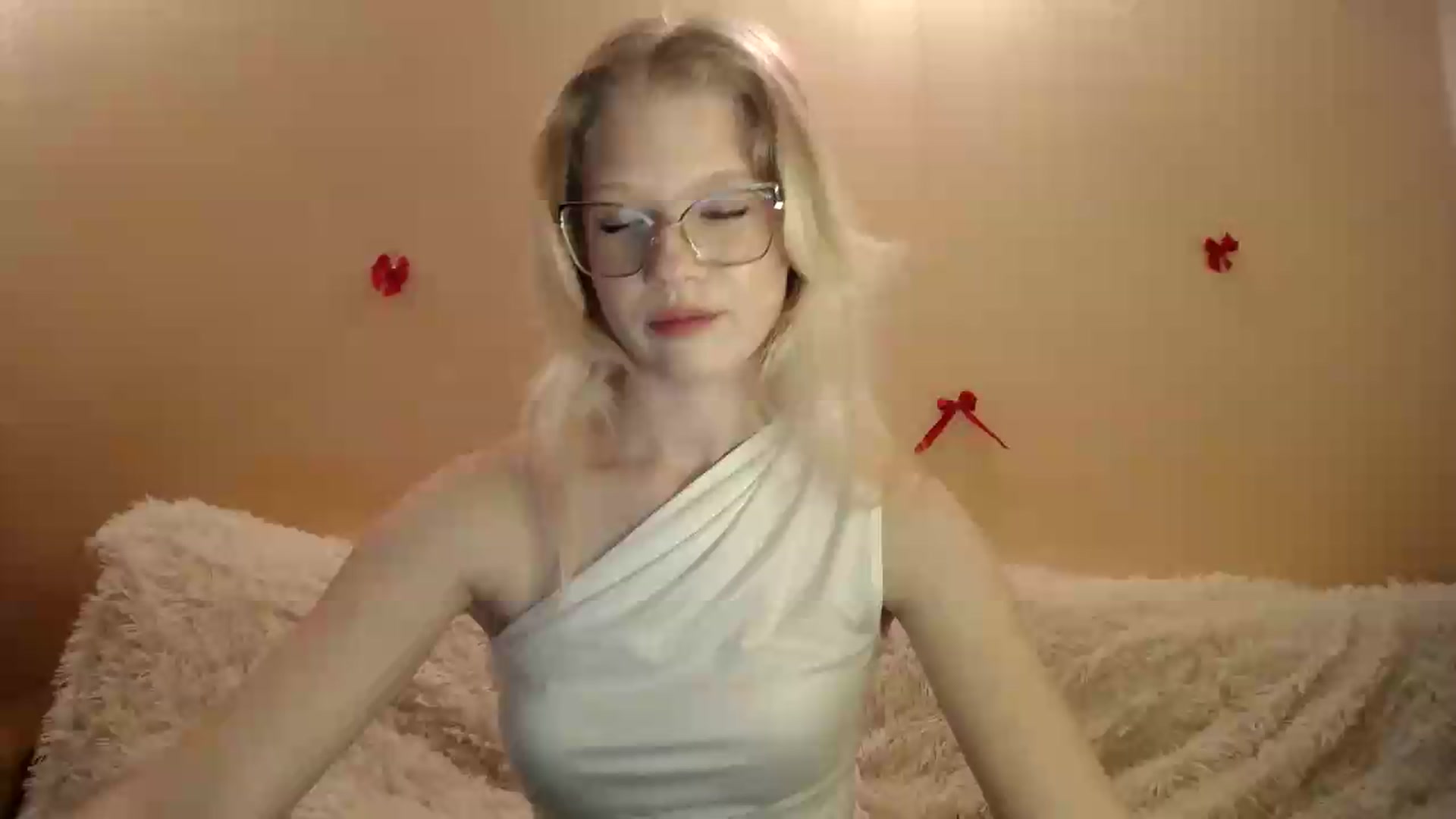 Gallery image thumbnail from Angel_baby's myfreecams stream on, 05/22/2026, 20:35 image 1 of 20