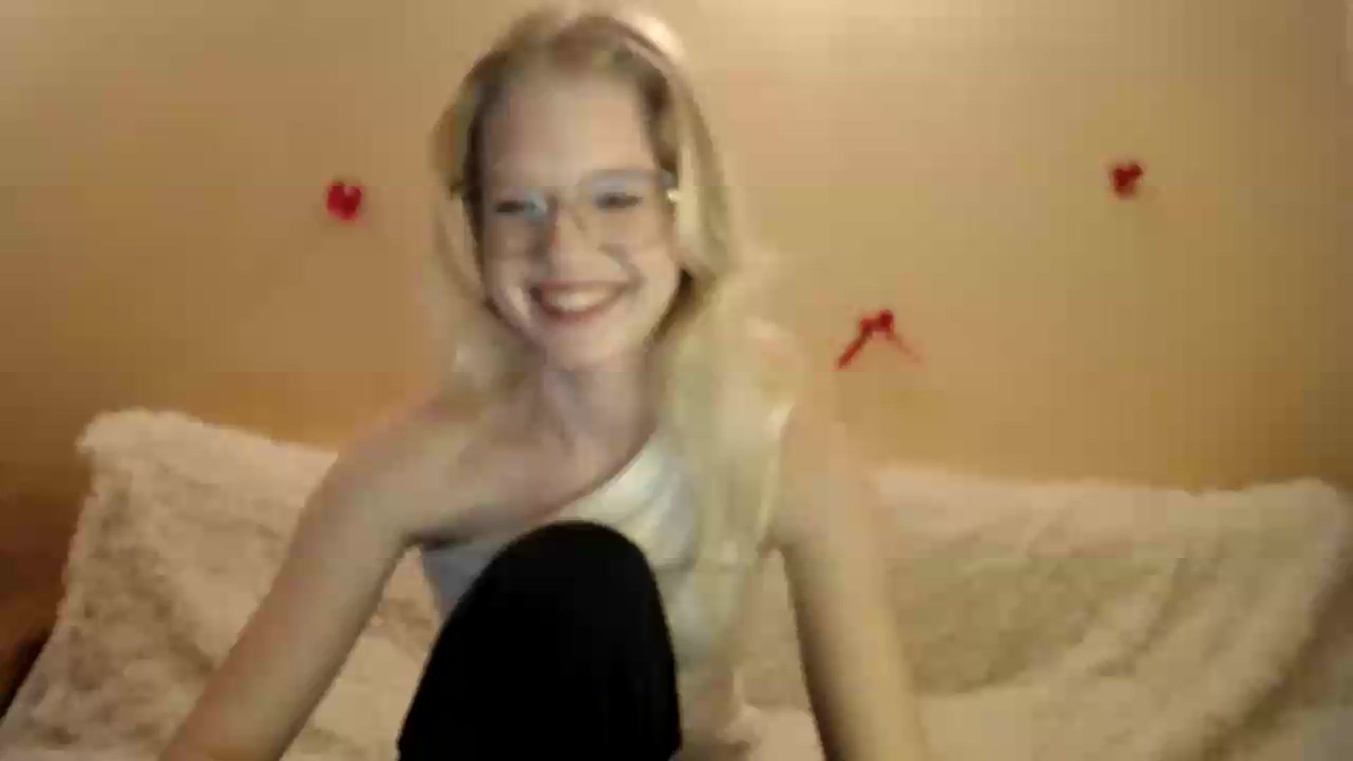 Gallery image thumbnail from Angel_baby's myfreecams stream on, 05/22/2026, 20:35 image 17 of 20