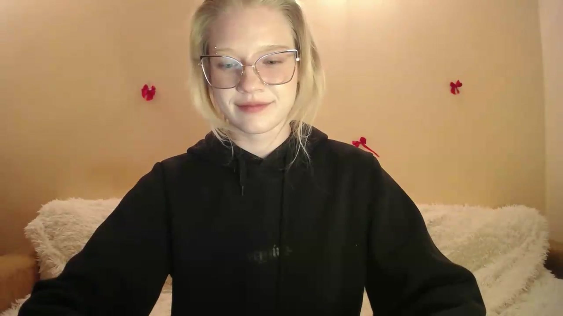 Gallery image thumbnail from Angel_baby's myfreecams stream on, 05/28/2026, 19:30 image 14 of 20