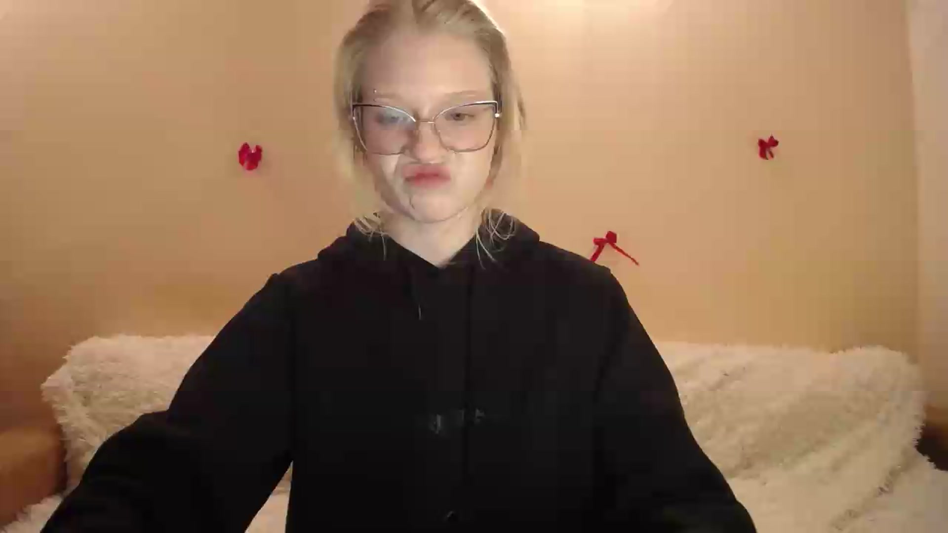 Gallery image thumbnail from Angel_baby's myfreecams stream on, 05/28/2026, 19:30 image 1 of 20