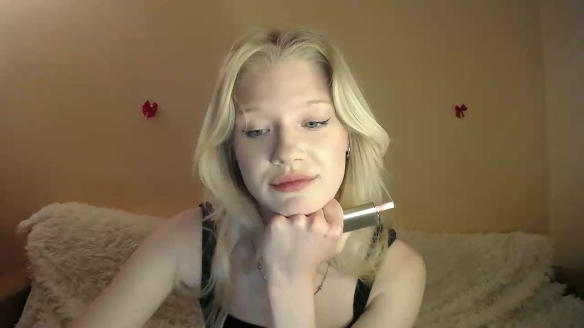 Gallery image thumbnail from Angel_baby's myfreecams stream on, 05/29/2026, 21:09 image 14 of 20