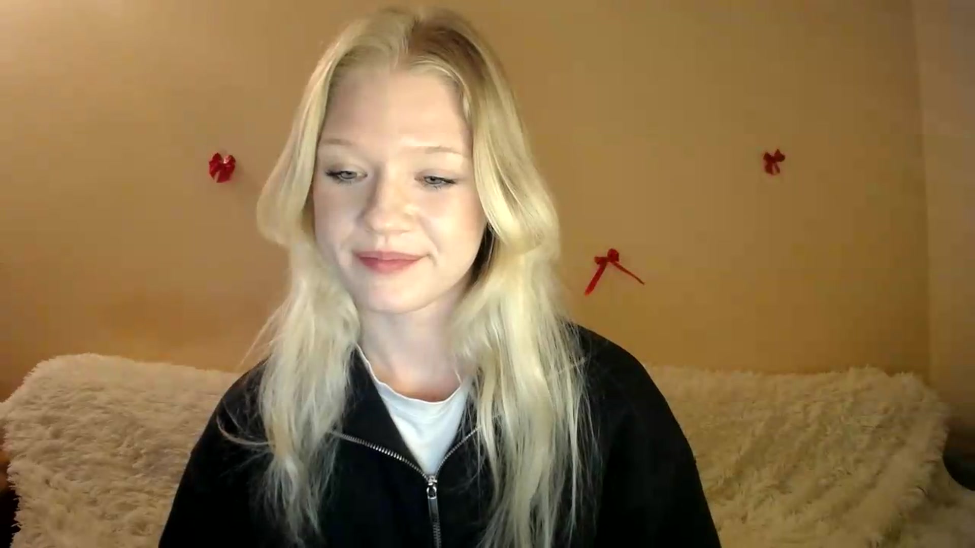 Gallery image thumbnail from Angel_baby's myfreecams stream on, 06/03/2026, 20:14 image 17 of 20