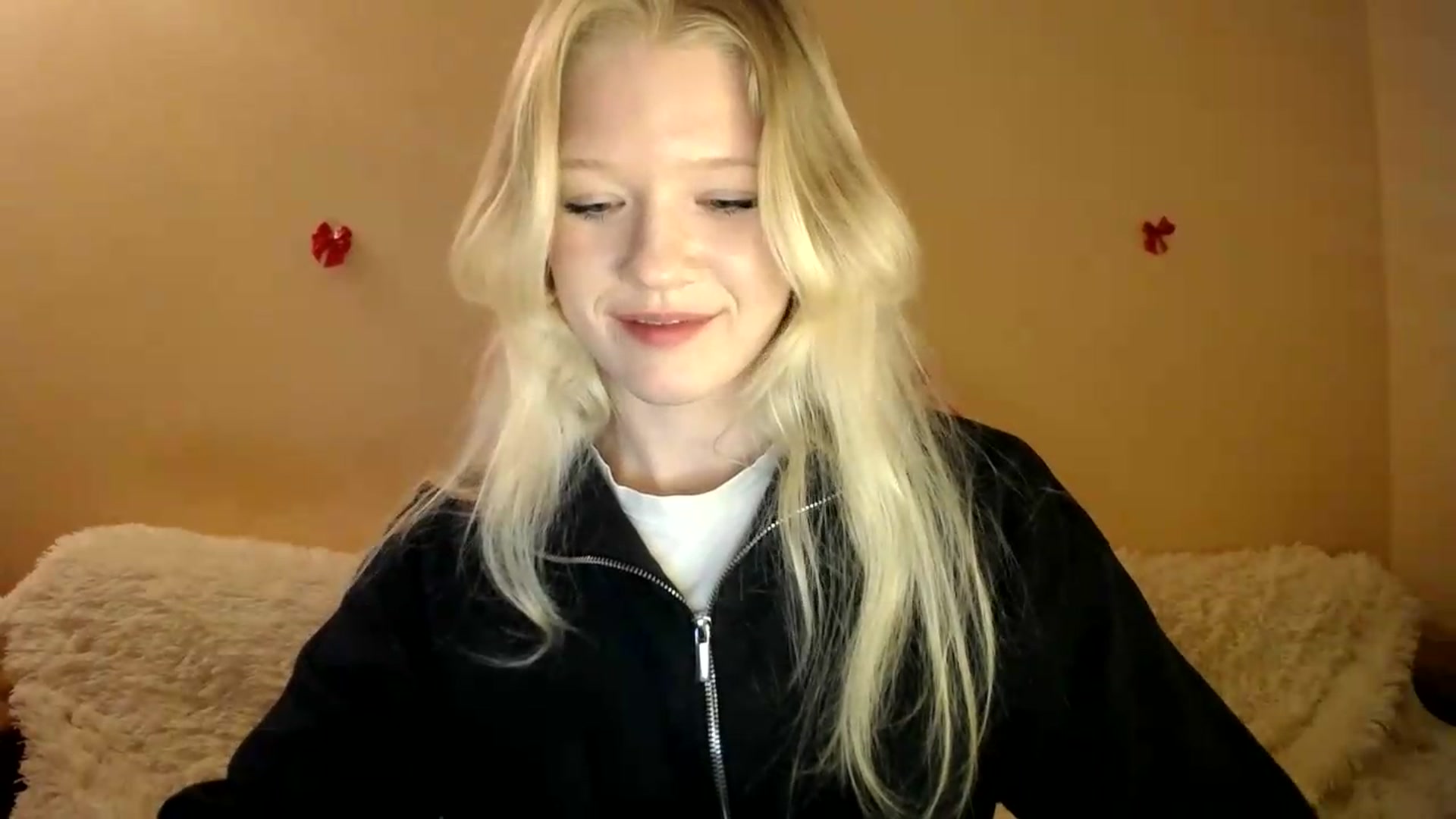 Gallery image thumbnail from Angel_baby's myfreecams stream on, 06/03/2026, 20:14 image 8 of 20