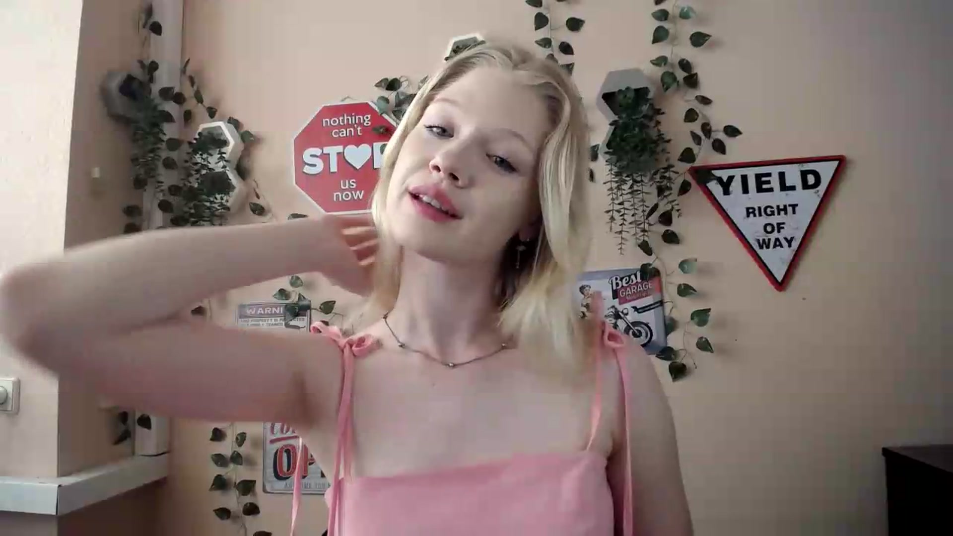 Gallery image thumbnail from Angel_baby's myfreecams stream on, 06/30/2026, 16:33 image 9 of 20