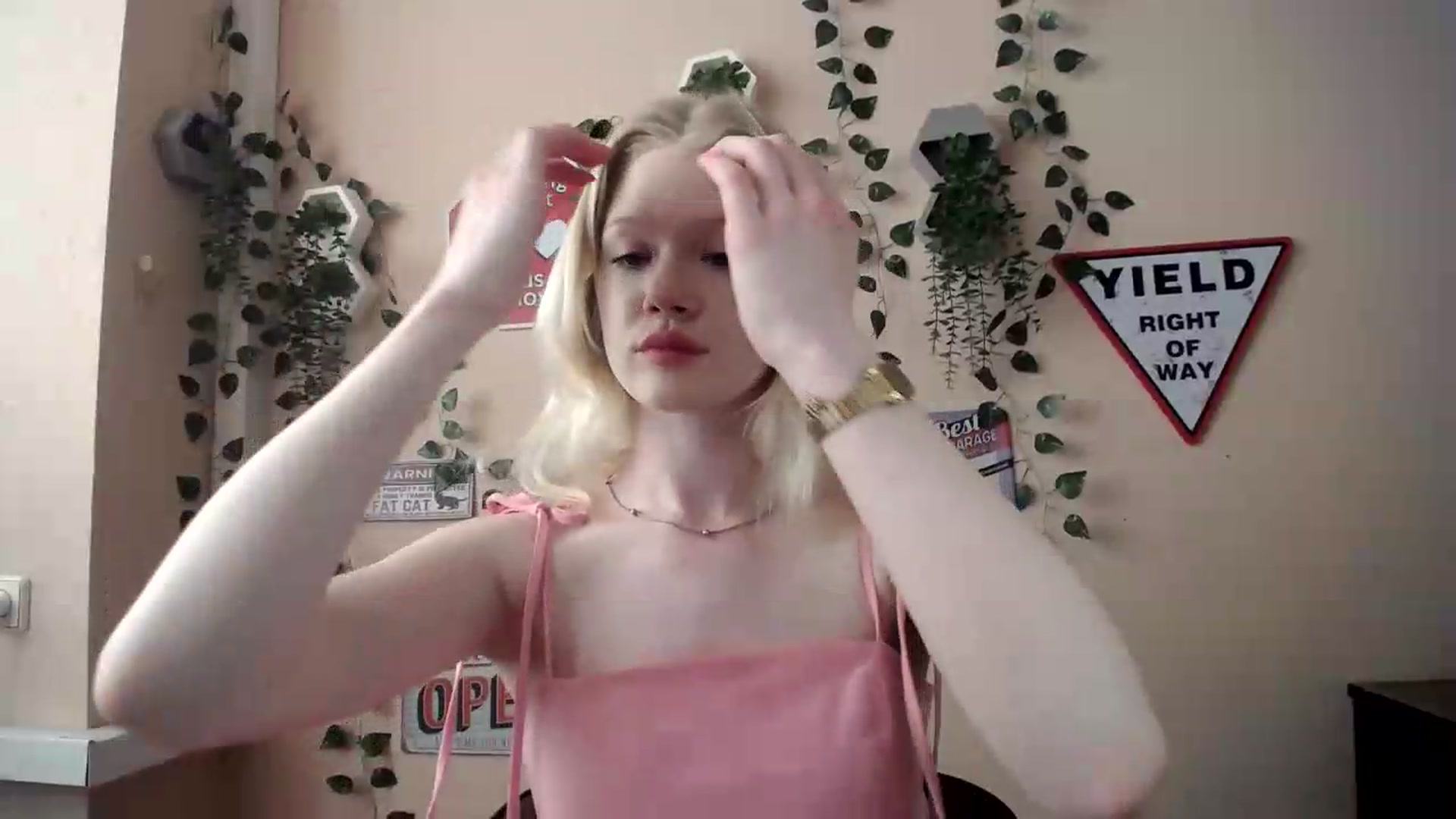 Gallery image thumbnail from Angel_baby's myfreecams stream on, 06/30/2026, 16:33 image 10 of 20