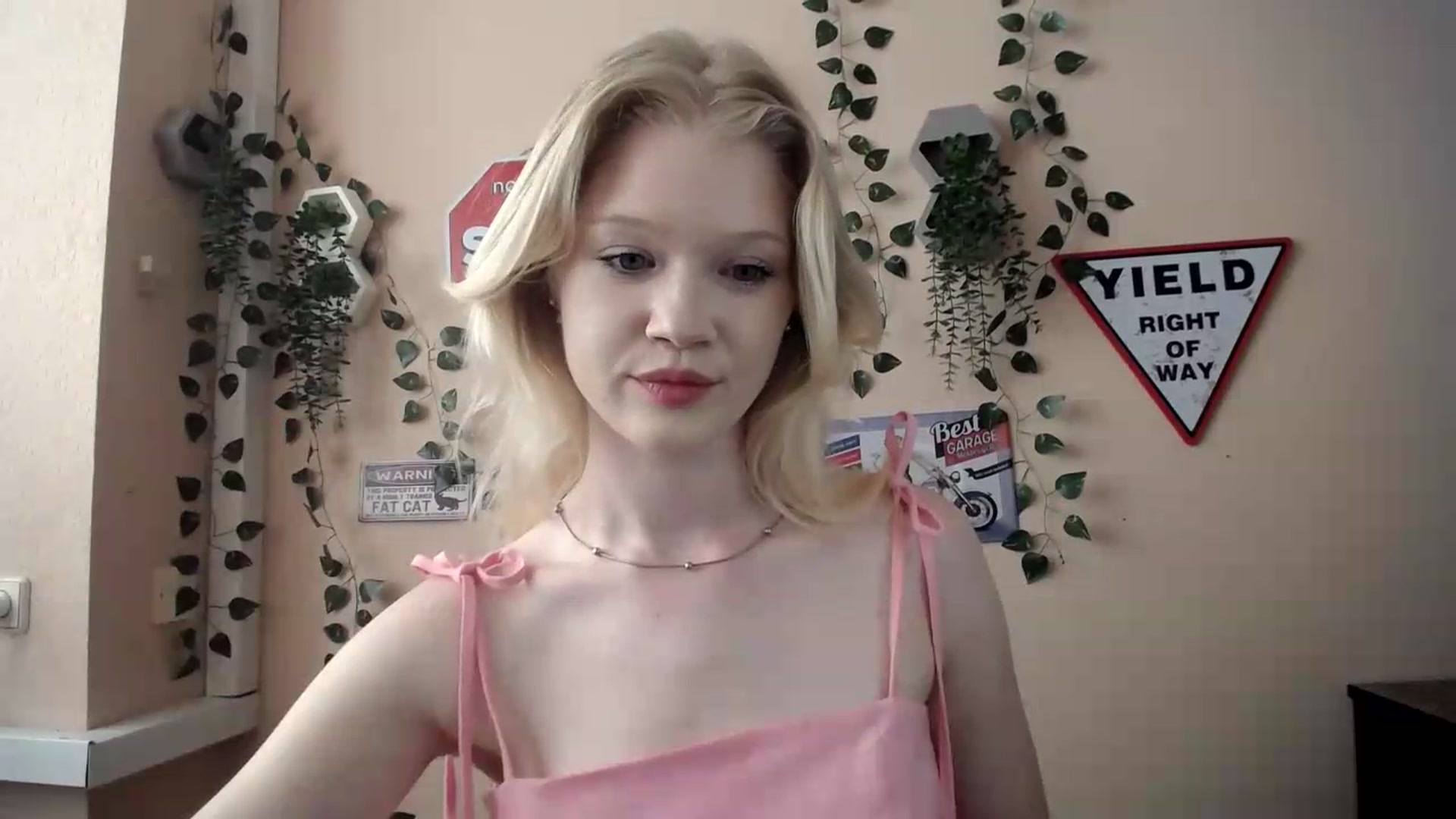 Gallery image thumbnail from Angel_baby's myfreecams stream on, 06/30/2026, 16:33 image 11 of 20