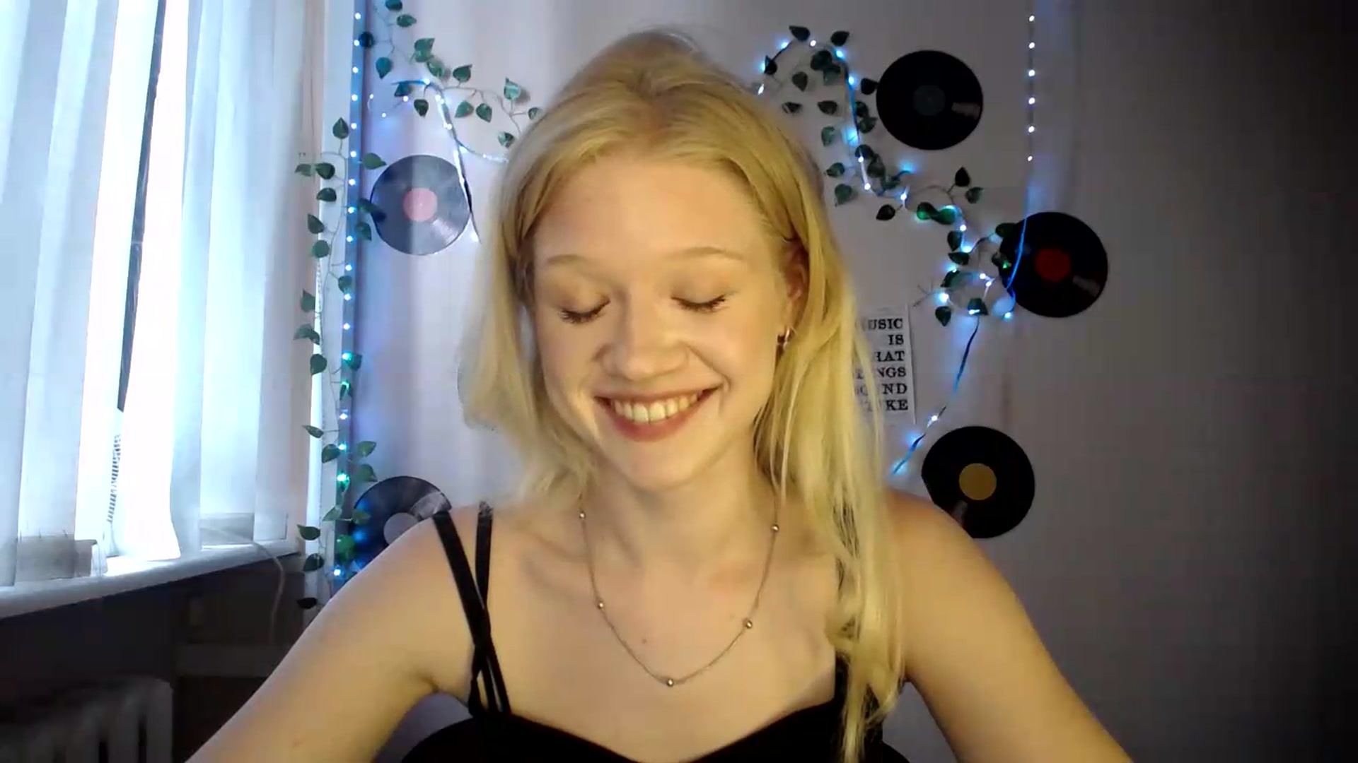 Gallery image thumbnail from Angel_baby's myfreecams stream on, 07/04/2026, 12:55 image 12 of 20