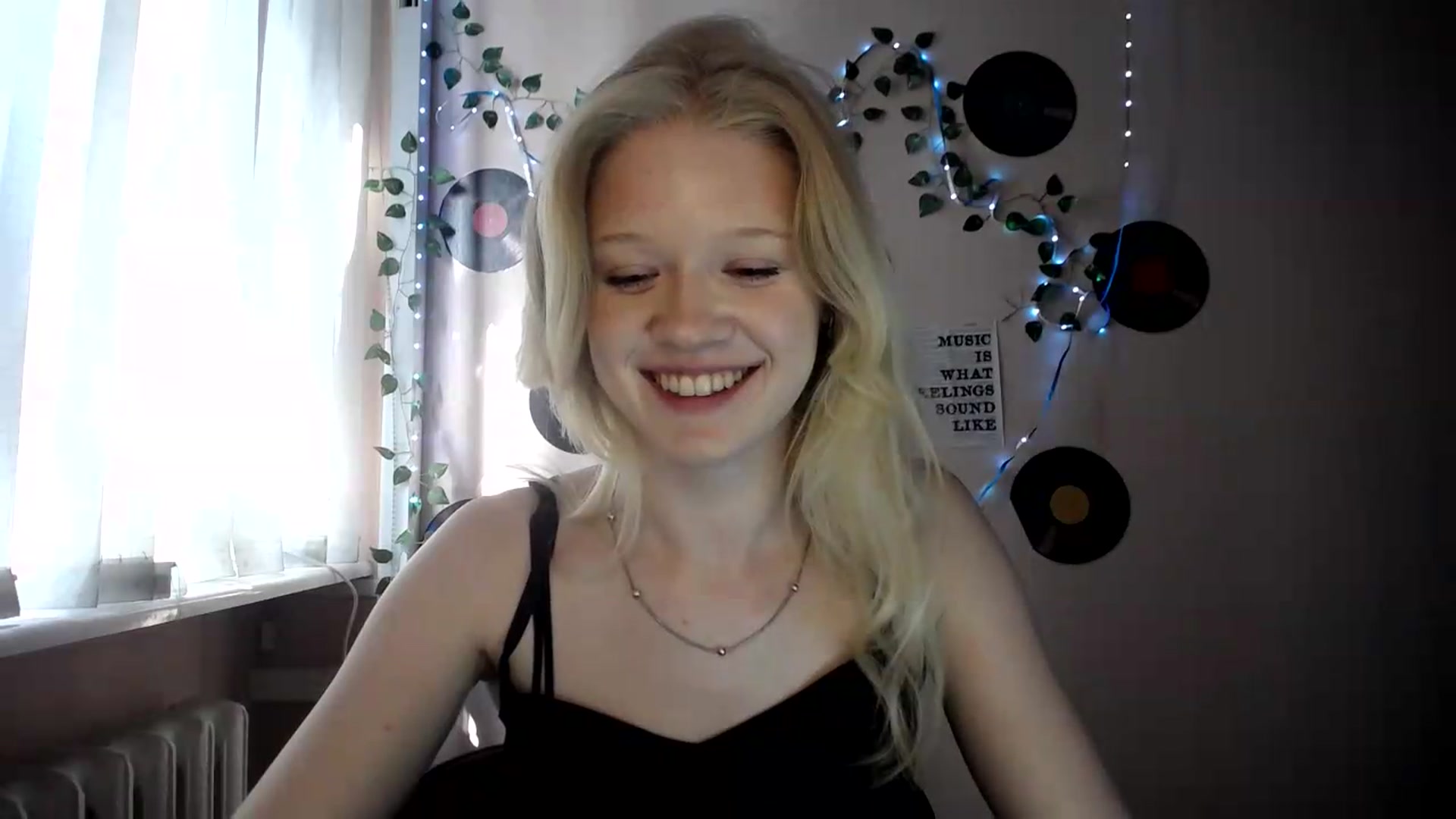 Gallery image thumbnail from Angel_baby's myfreecams stream on, 07/04/2026, 14:26 image 12 of 20