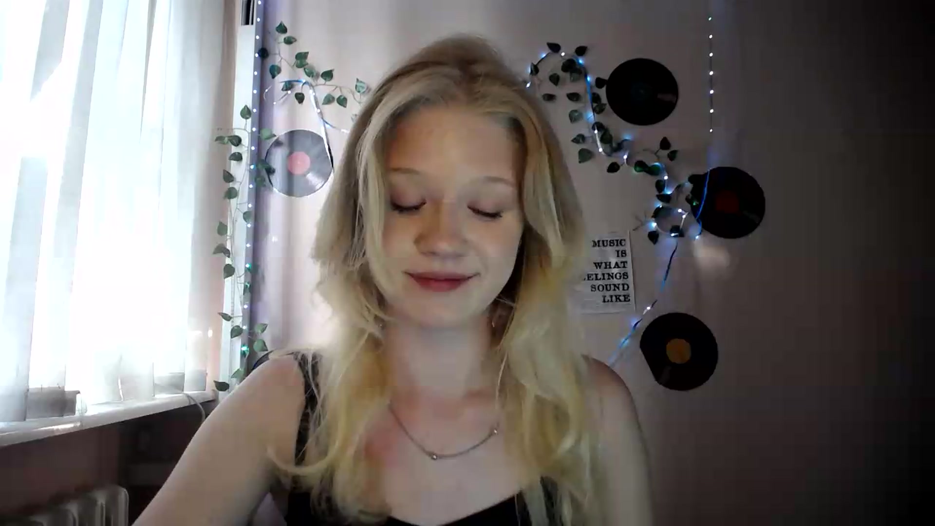 Gallery image thumbnail from Angel_baby's myfreecams stream on, 07/04/2026, 15:03 image 17 of 20