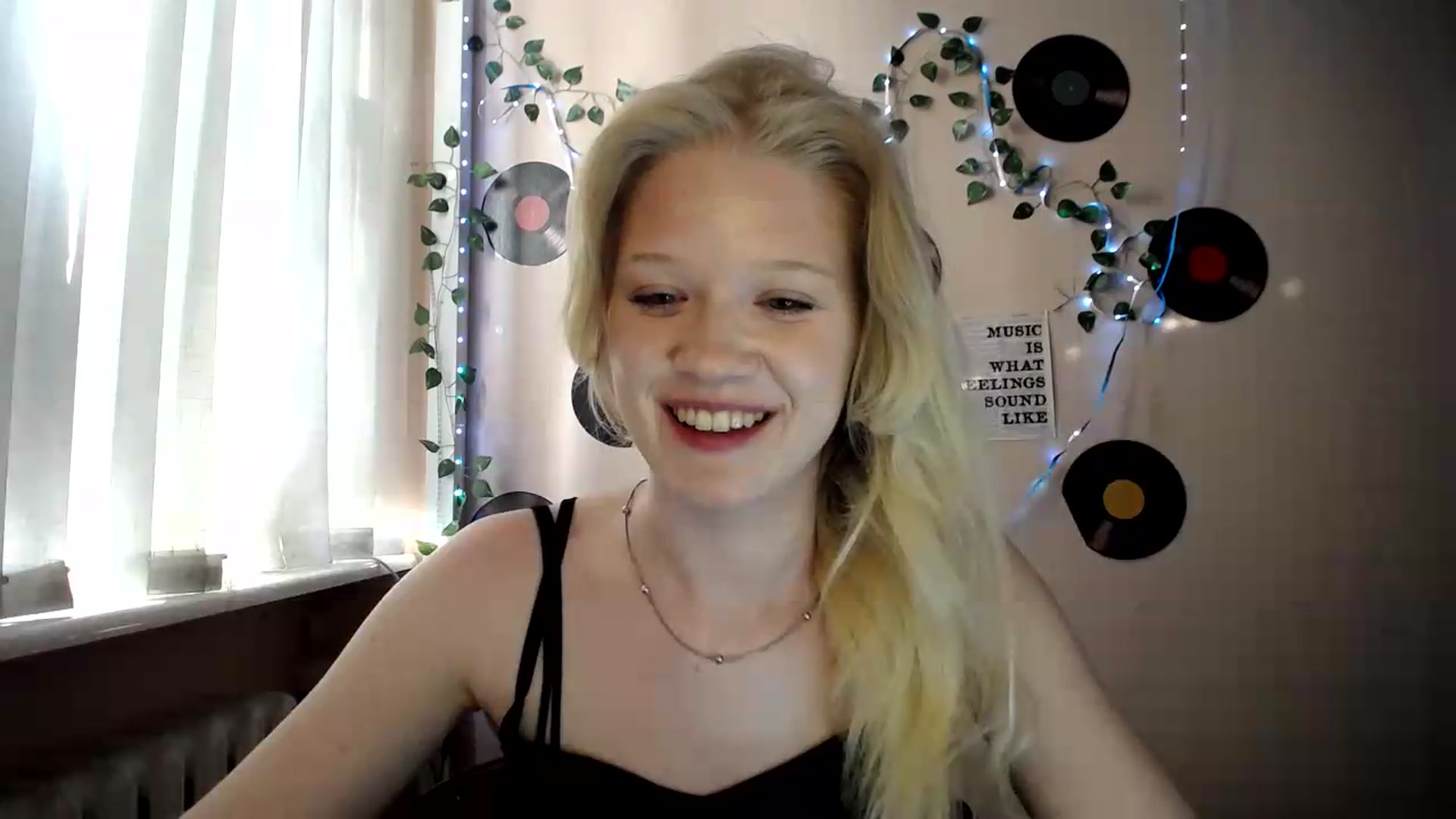 Gallery image thumbnail from Angel_baby's myfreecams stream on, 07/04/2026, 16:49 image 18 of 20