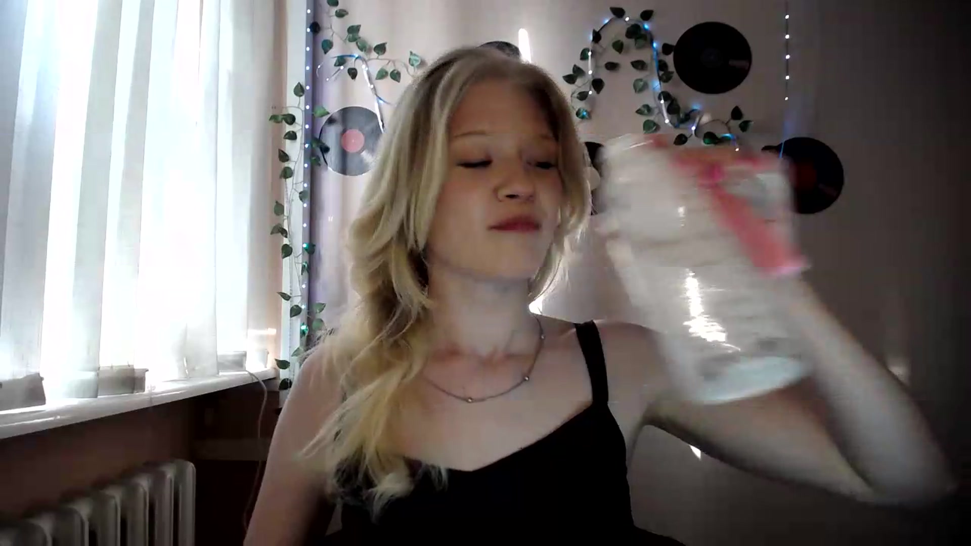 Gallery image thumbnail from Angel_baby's myfreecams stream on, 07/04/2026, 16:49 image 4 of 20