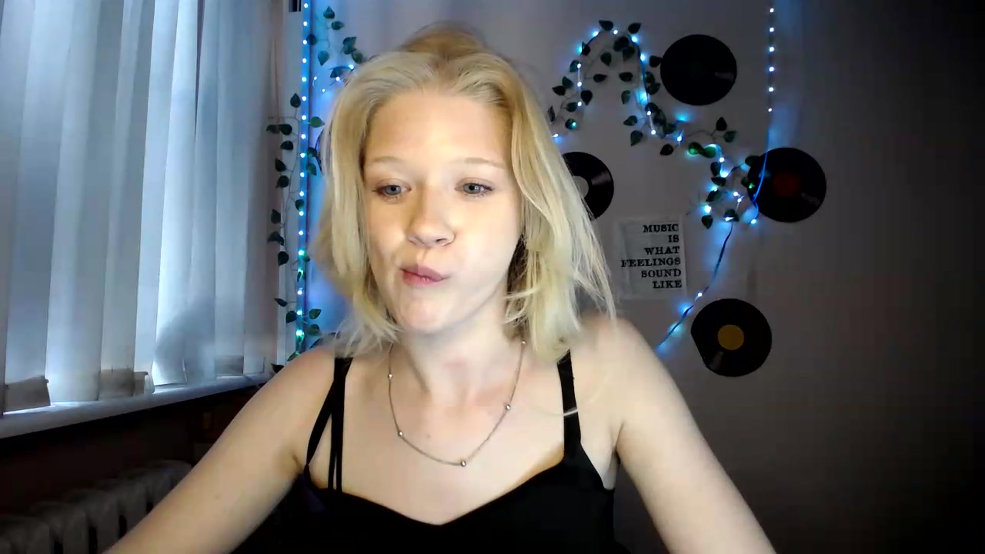 Gallery image thumbnail from Angel_baby's myfreecams stream on, 07/04/2026, 17:22 image 16 of 20