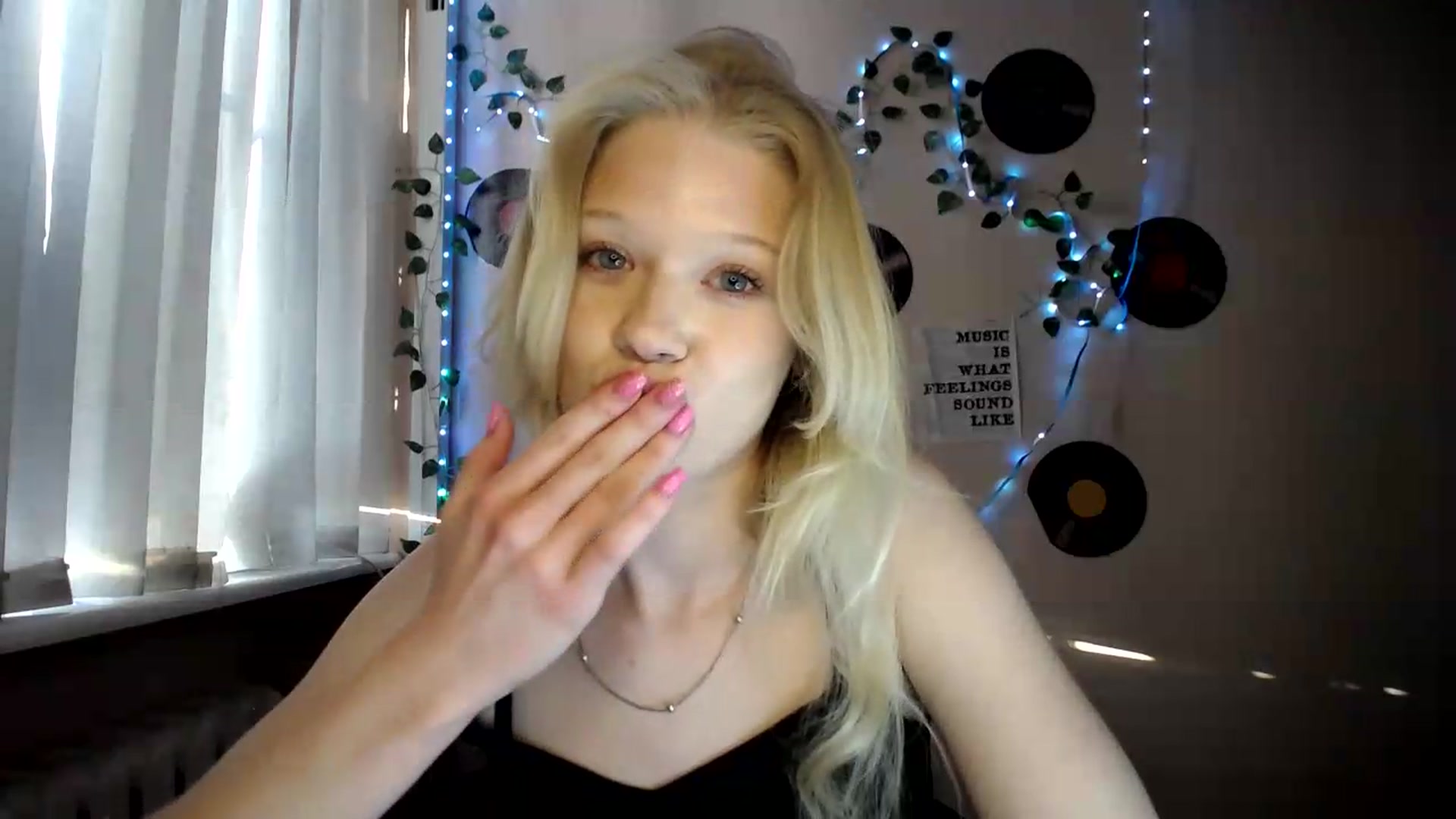 Gallery image thumbnail from Angel_baby's myfreecams stream on, 07/04/2026, 17:22 image 6 of 20